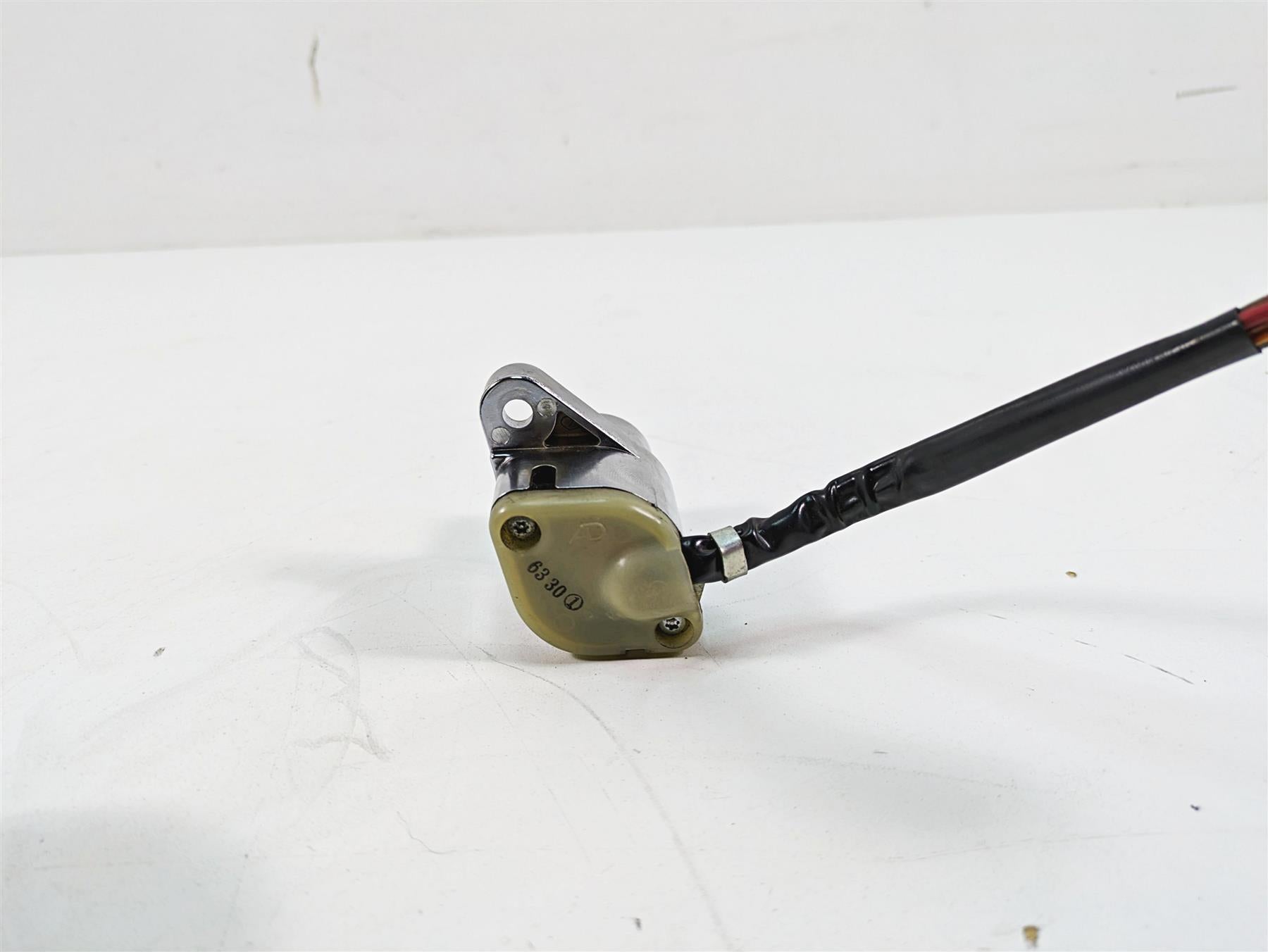 2016 Suzuki M109R VZR1800 Ignition Switch Key Lock Tank Cap Set Read 37000-50810 {{ shop.shopifyCountryName }} - Mototech271