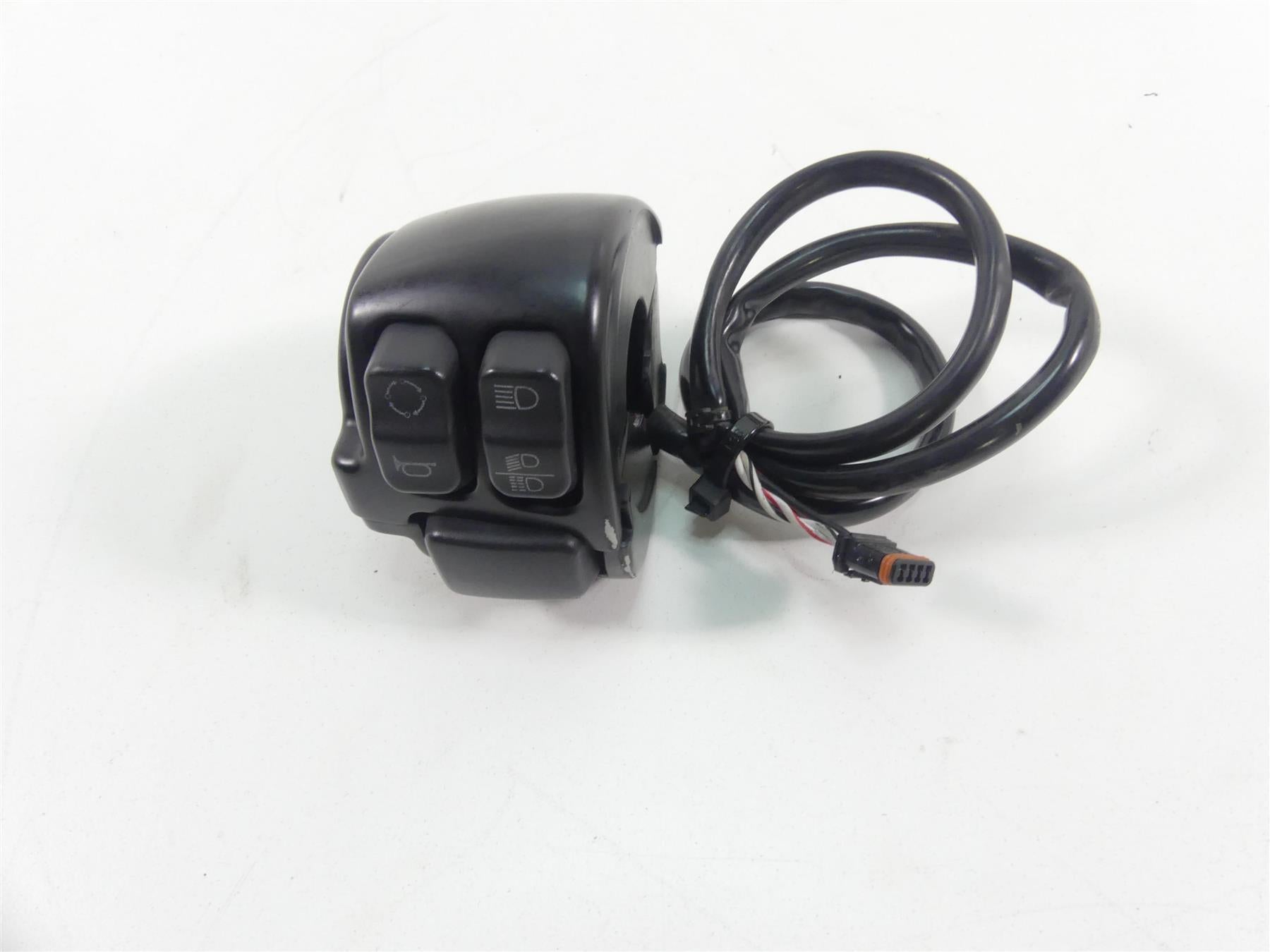 2018 Harley FXBRS Softail Breakout Left Hand Light Control Switch 71500292 {{ shop.shopifyCountryName }} - Mototech271