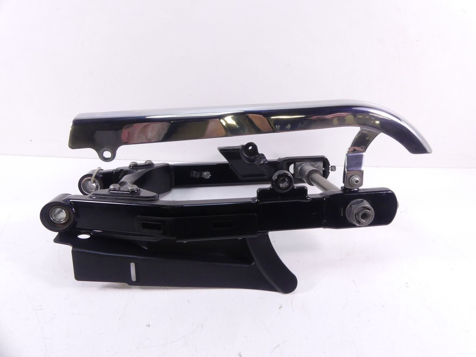 2013 Harley FXDF Dyna Fat Bob Rear Swingarm With Belt Guards 47820-10 {{ shop.shopifyCountryName }} - Mototech271