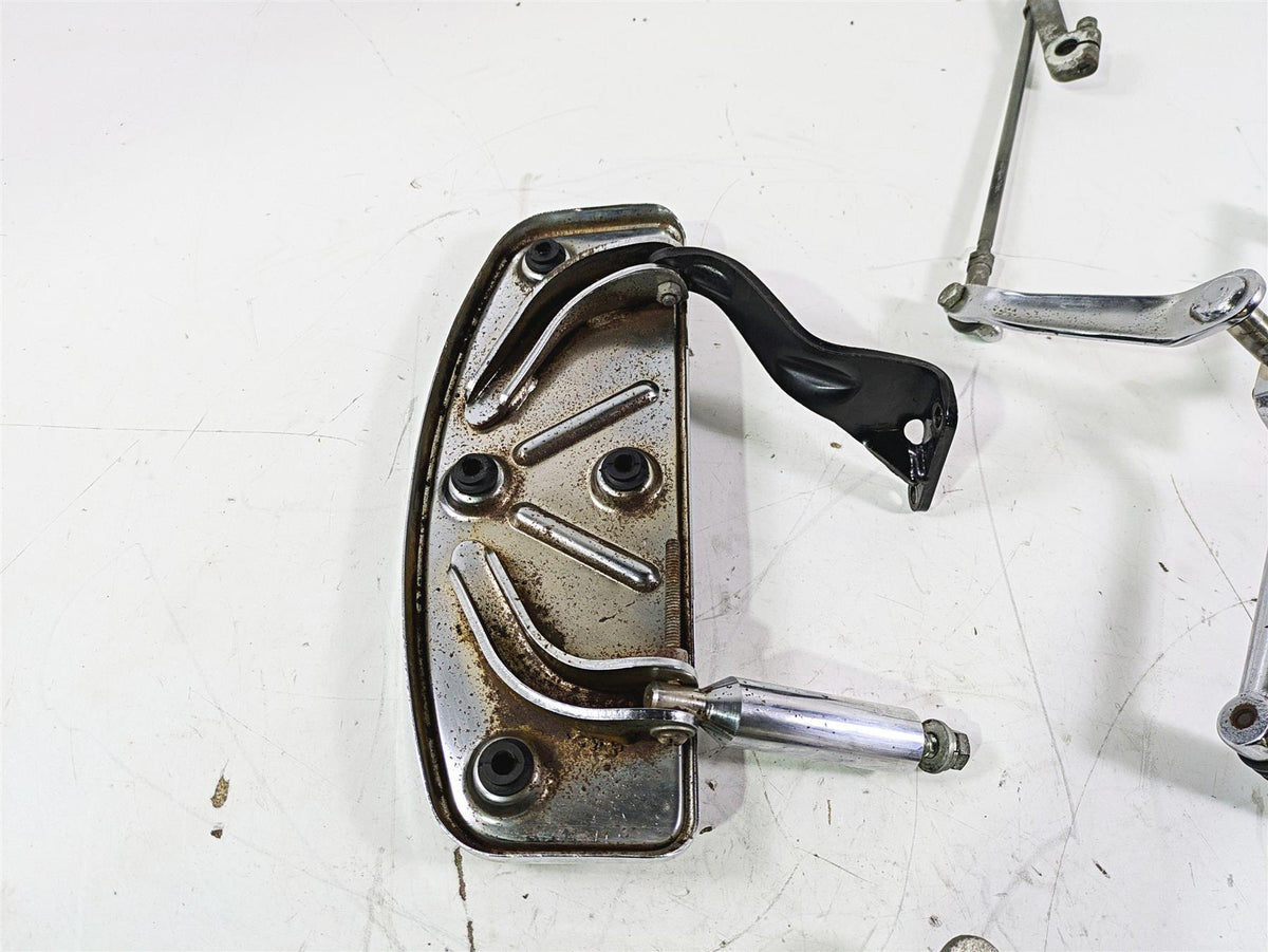 1992 Harley FLSTC Softail Heritage Front Left Floor Board Shifter Set 50621-79 {{ shop.shopifyCountryName }} - Mototech271