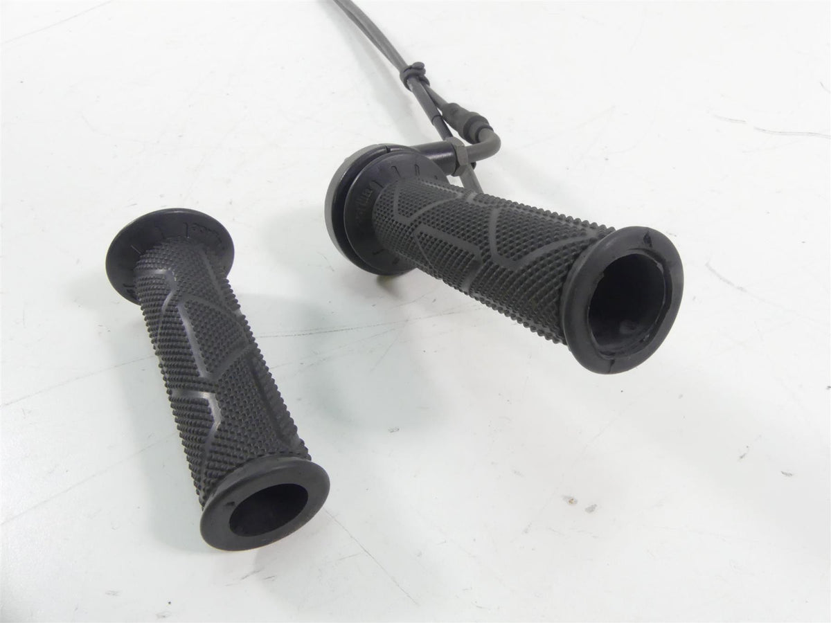 2004 Aprilia RSV1000 R Mille Throttle Grip Cable Set AP8118501 {{ shop.shopifyCountryName }} - Mototech271