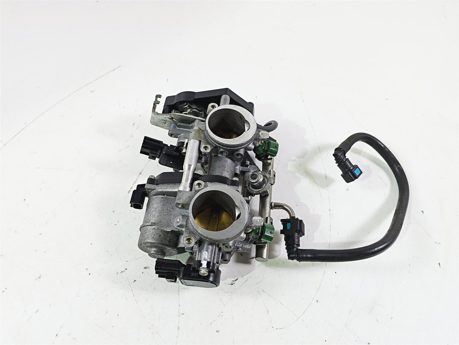 2012 Yamaha XT1200 Super Tenere Throttle Body Bodies 23P-13750-00-00 {{ shop.shopifyCountryName }} - Mototech271
