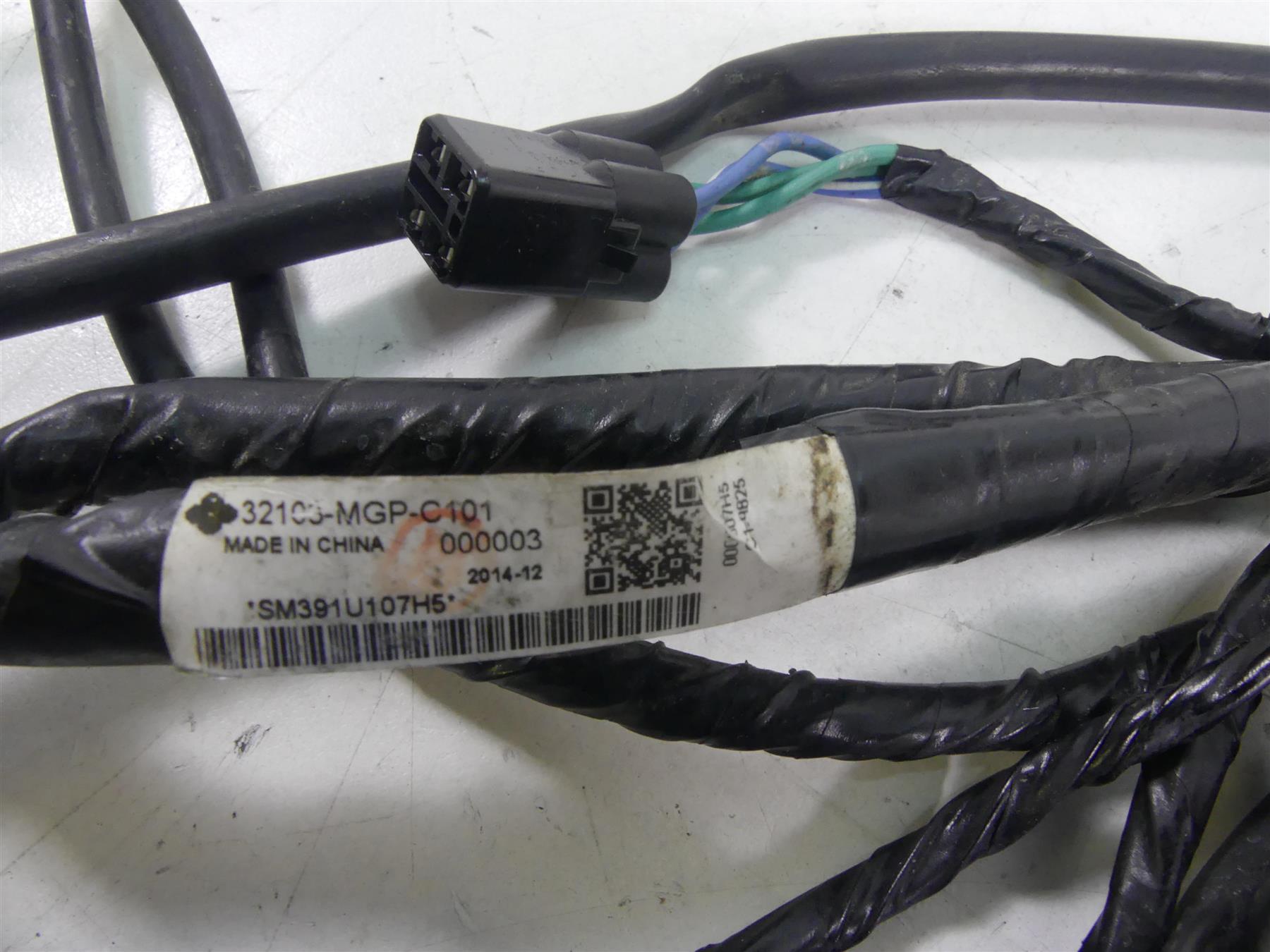 2015 Honda CBR1000 RR SC59 Front Gauges Sub Wiring Harness Loom 32103-MGP-C10 {{ shop.shopifyCountryName }} - Mototech271