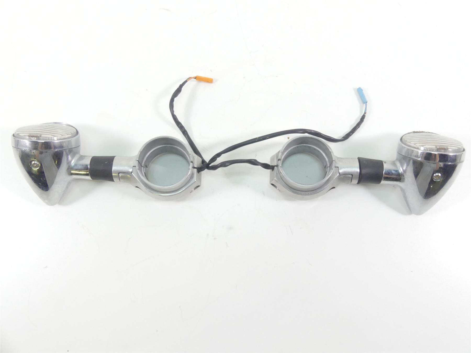 2006 Honda VTX1800 C2 Front Blinker Turn Signal & Clamp Set - Read 33400-MCV-N11 {{ shop.shopifyCountryName }} - Mototech271