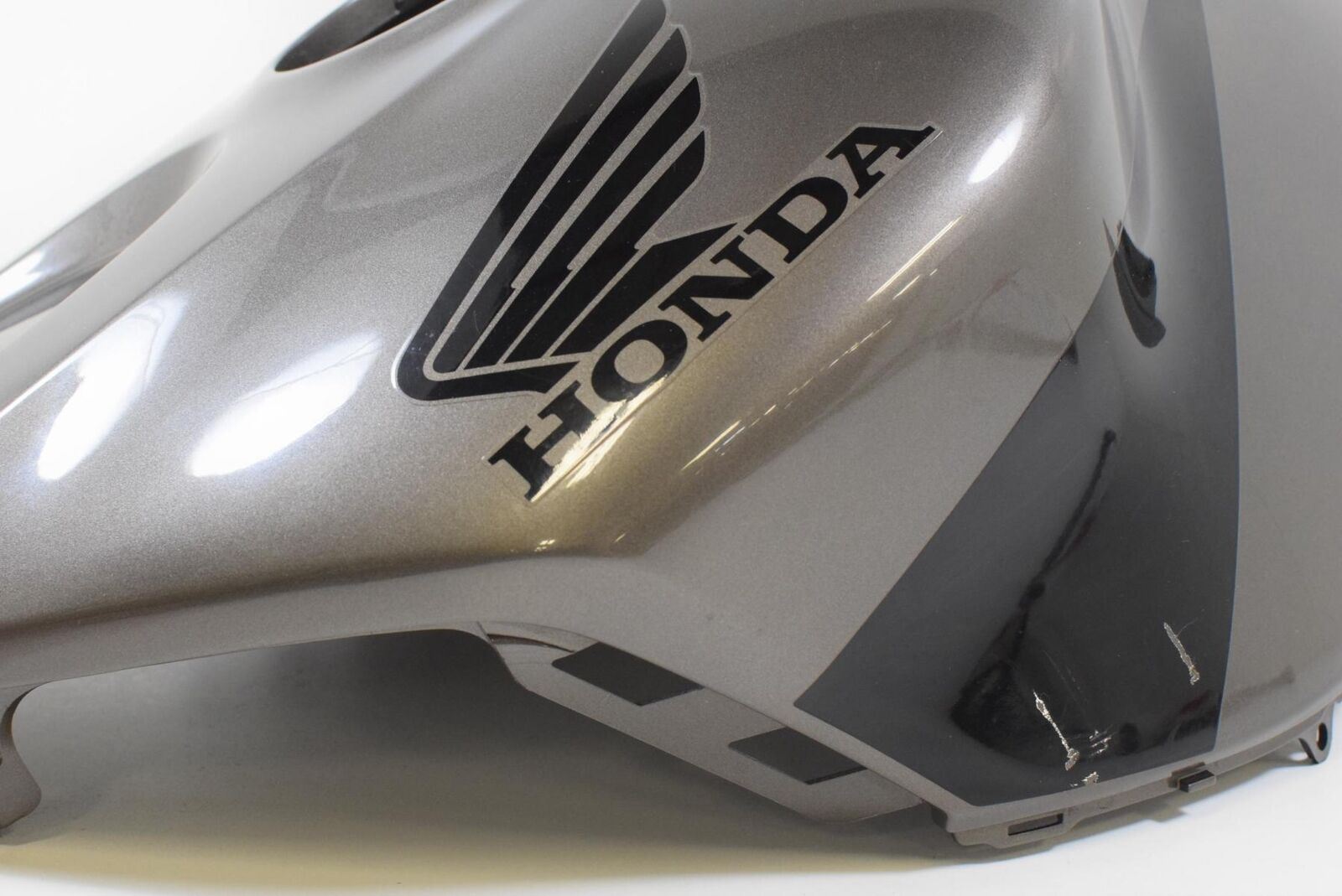 2005 Honda CBR1000RR CBR1000 RR OEM Upper Tank Cover Fairing Cowl 83150-MEL-A00 {{ shop.shopifyCountryName }} - Mototech271