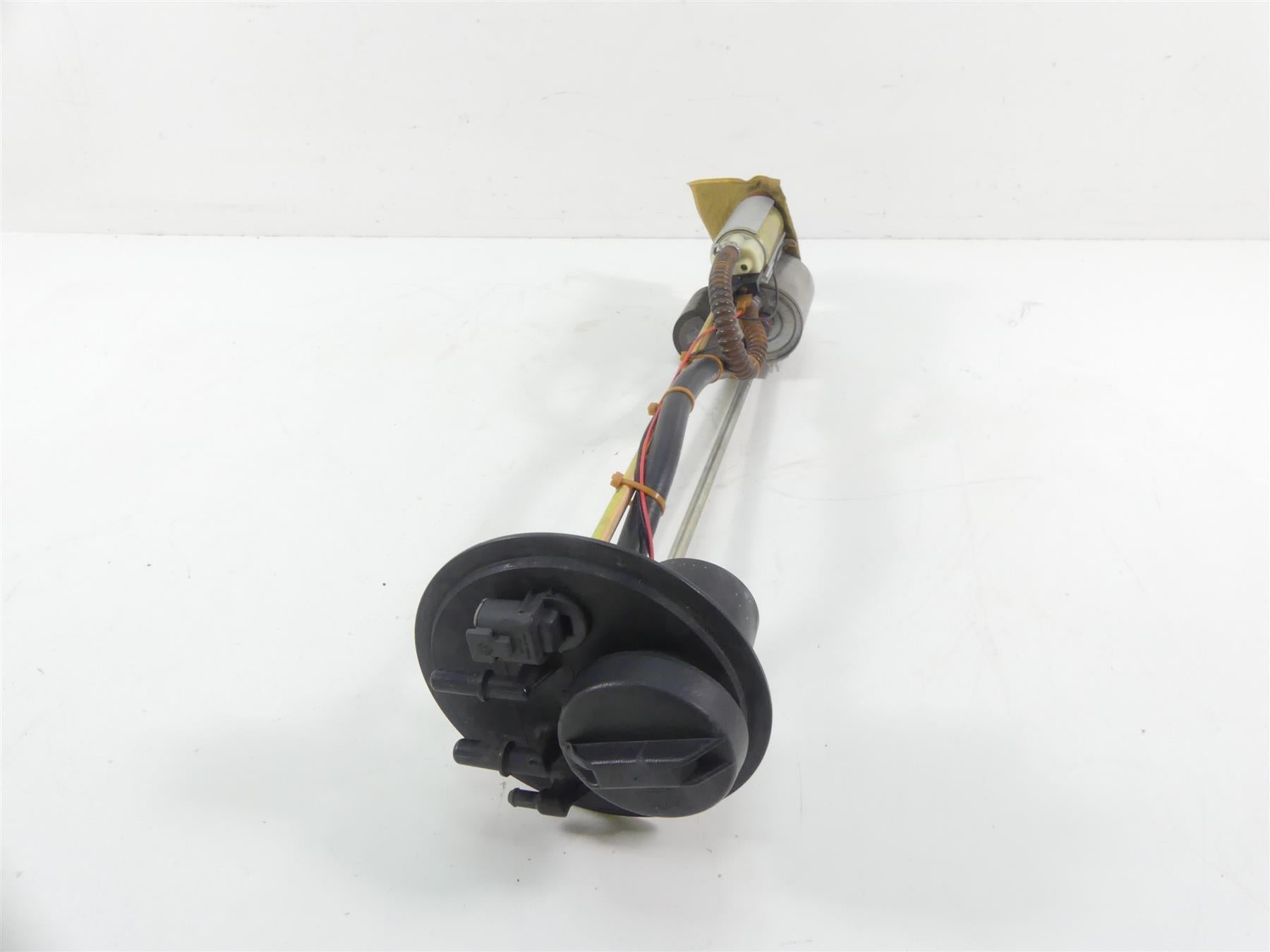 2006 Harley VRSCD Night V Rod Fuel Gas Petrol Pump -Read 75123-01 {{ shop.shopifyCountryName }} - Mototech271