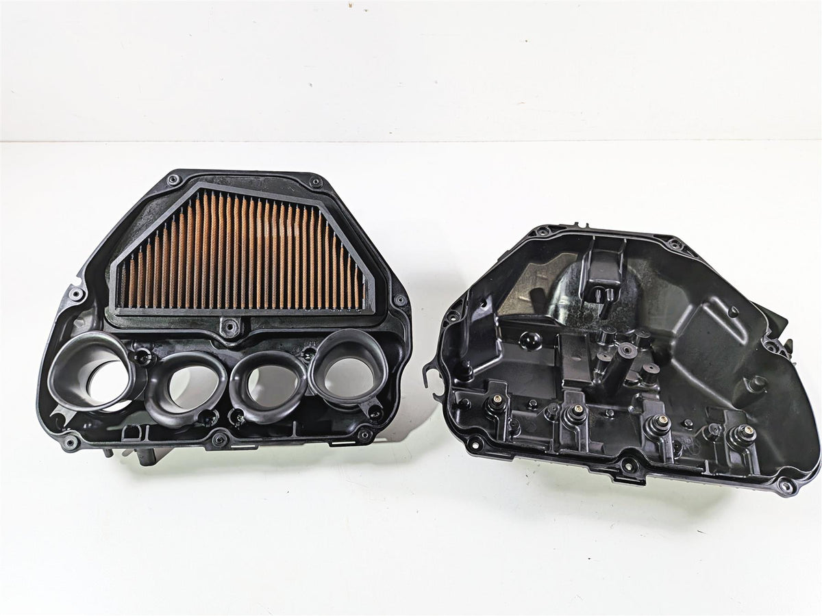 2022 Kawasaki ZX10R ZX1000 Ninja Air Box Filter Cleaner & Injectors 11010-1807 {{ shop.shopifyCountryName }} - Mototech271