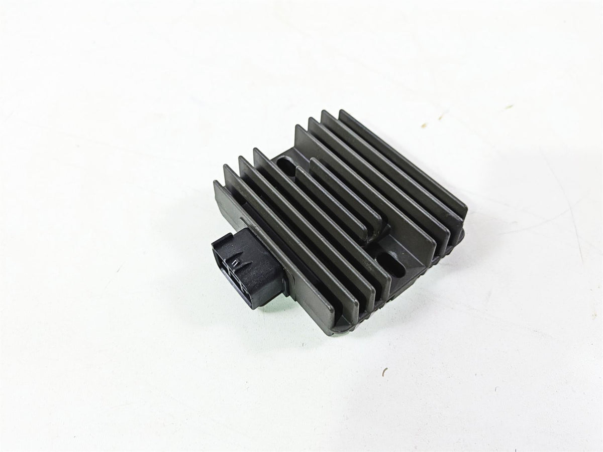 2012 Mv Agusta F4 RR Rectifier Voltage Regulator SH678KA 8000B3206 {{ shop.shopifyCountryName }} - Mototech271