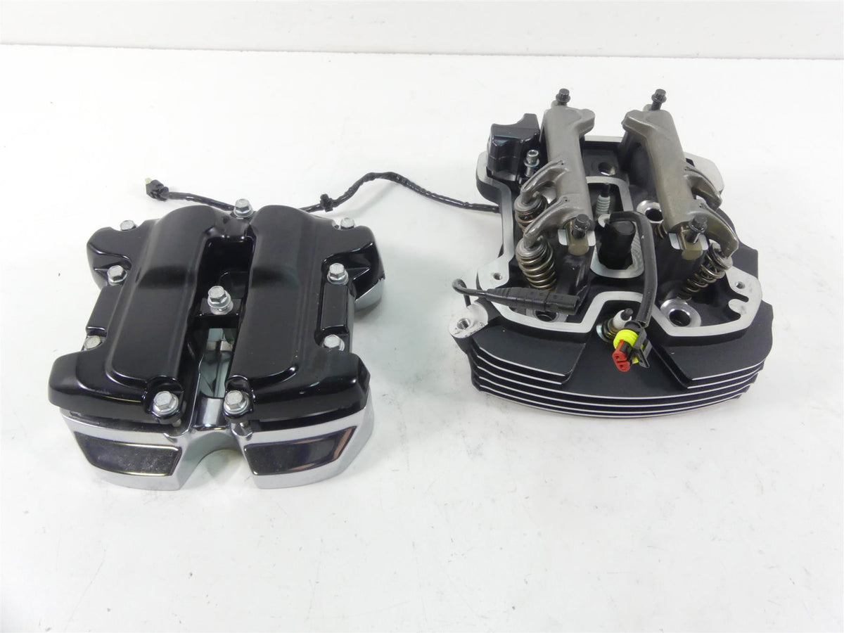 2018 Harley FLHC Softail Heritage Rear Cylinder Head Cylinderhead M8 16500404 {{ shop.shopifyCountryName }} - Mototech271