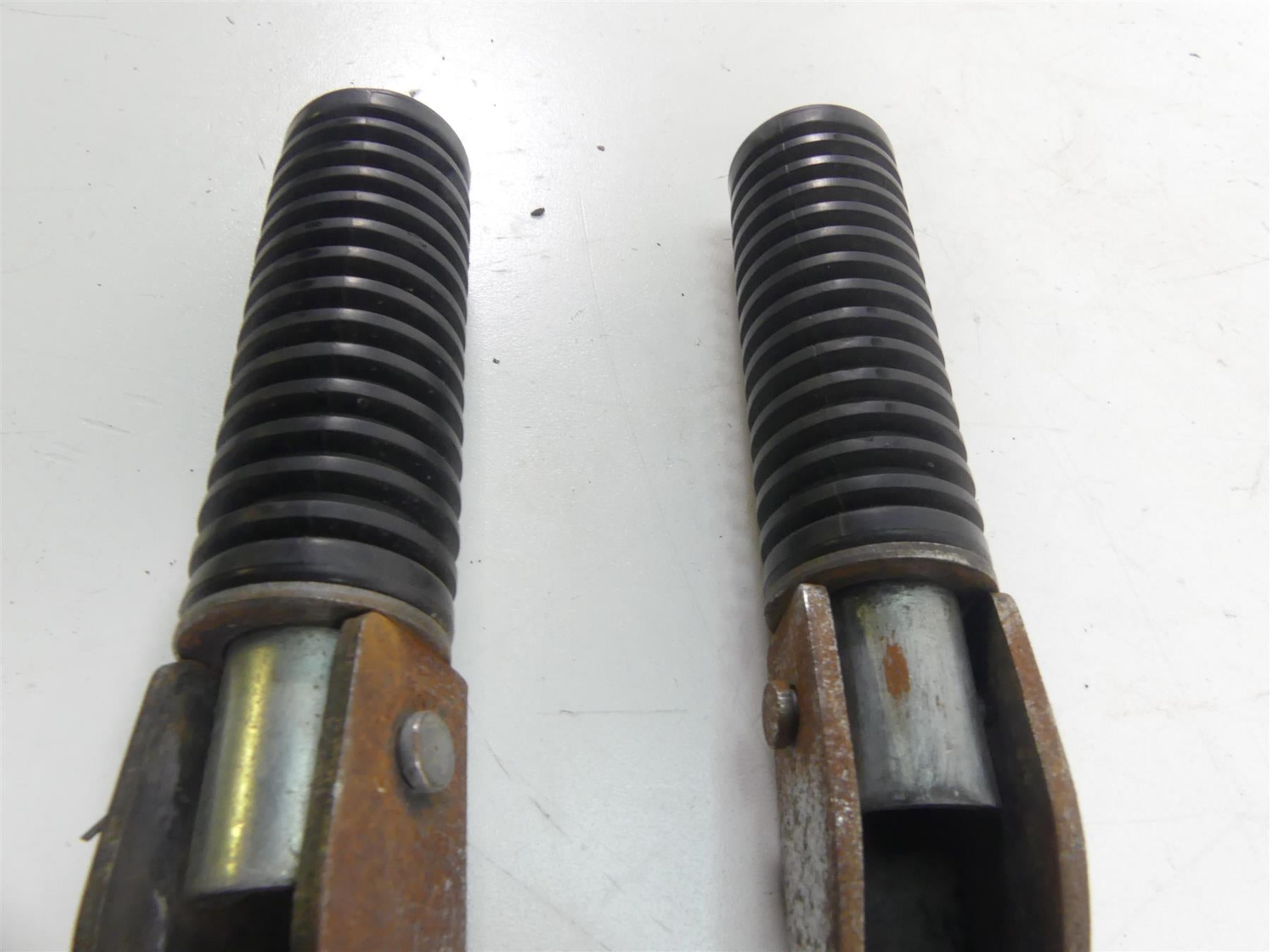 1977 Honda CB750 A Four Hondamatic Rear Footpeg Foot Peg Set 50710-405-000 {{ shop.shopifyCountryName }} - Mototech271