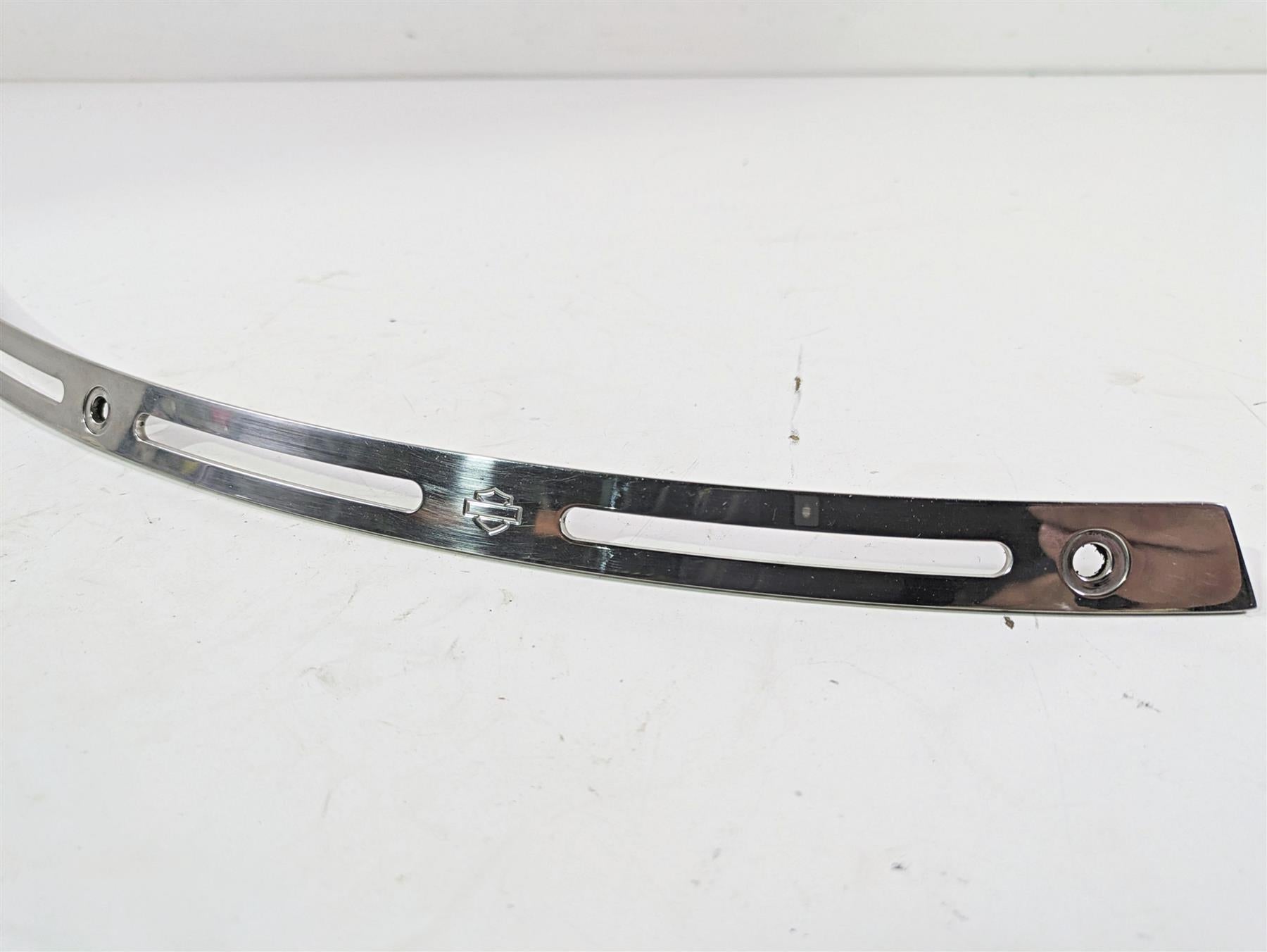 2010 Harley Touring FLHXSE CVO Street Glide Windshield Screen Trim 59133-99 {{ shop.shopifyCountryName }} - Mototech271
