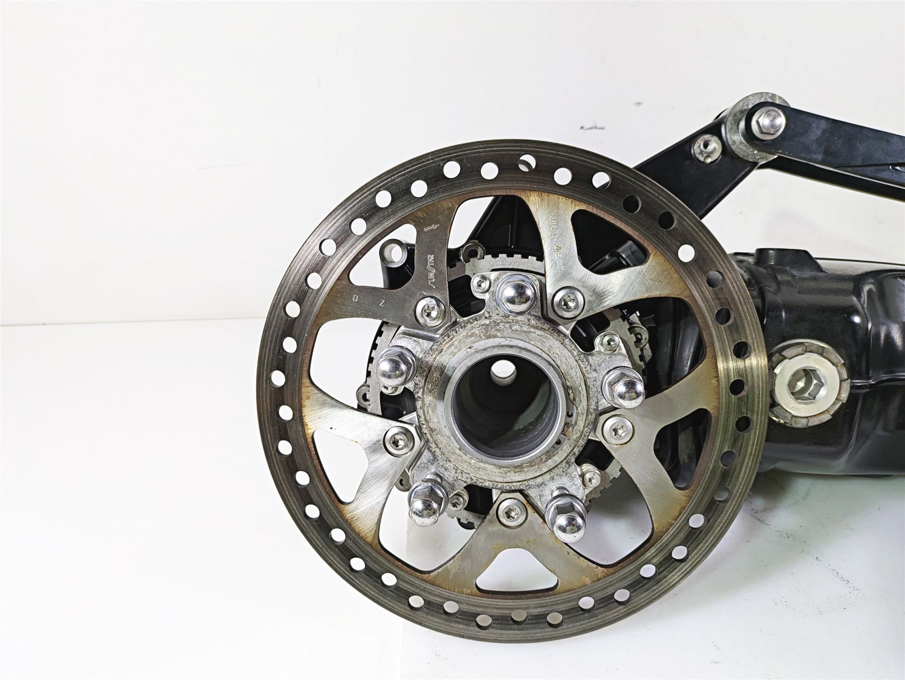 2015 Triumph Tiger Explorer XC Differential Swingarm Drive Shaft T1275555 {{ shop.shopifyCountryName }} - Mototech271