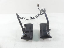 Load image into Gallery viewer, 2006 Harley Touring FLHTCUI Electra Glide Front Brake Caliper Set 44046-00D | Mototech271
