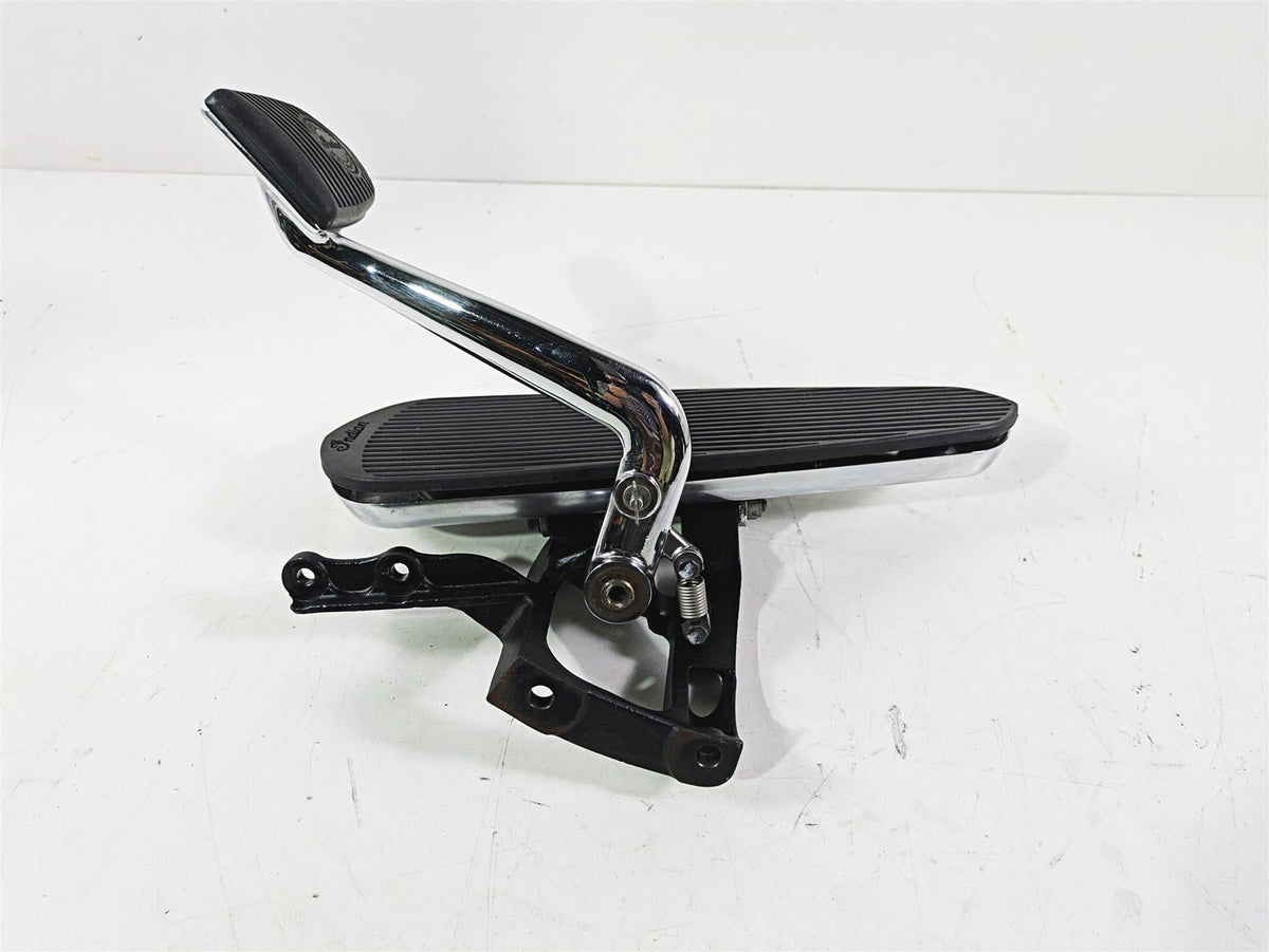 2018 Indian Chieftain Limited Chrome Right Floor Board & Brake Pedal 5141001 {{ shop.shopifyCountryName }} - Mototech271