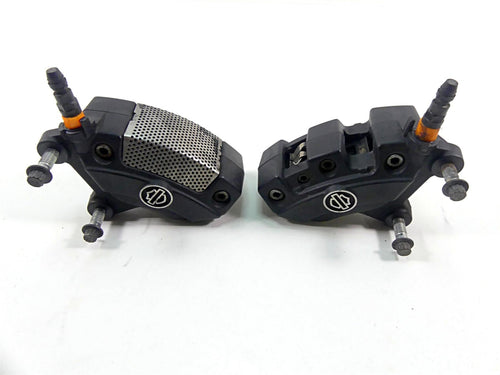 2014 Harley VRSCF Muscle V-Rod Front Brake Caliper Set 44731-08 44732-08 | Mototech271
