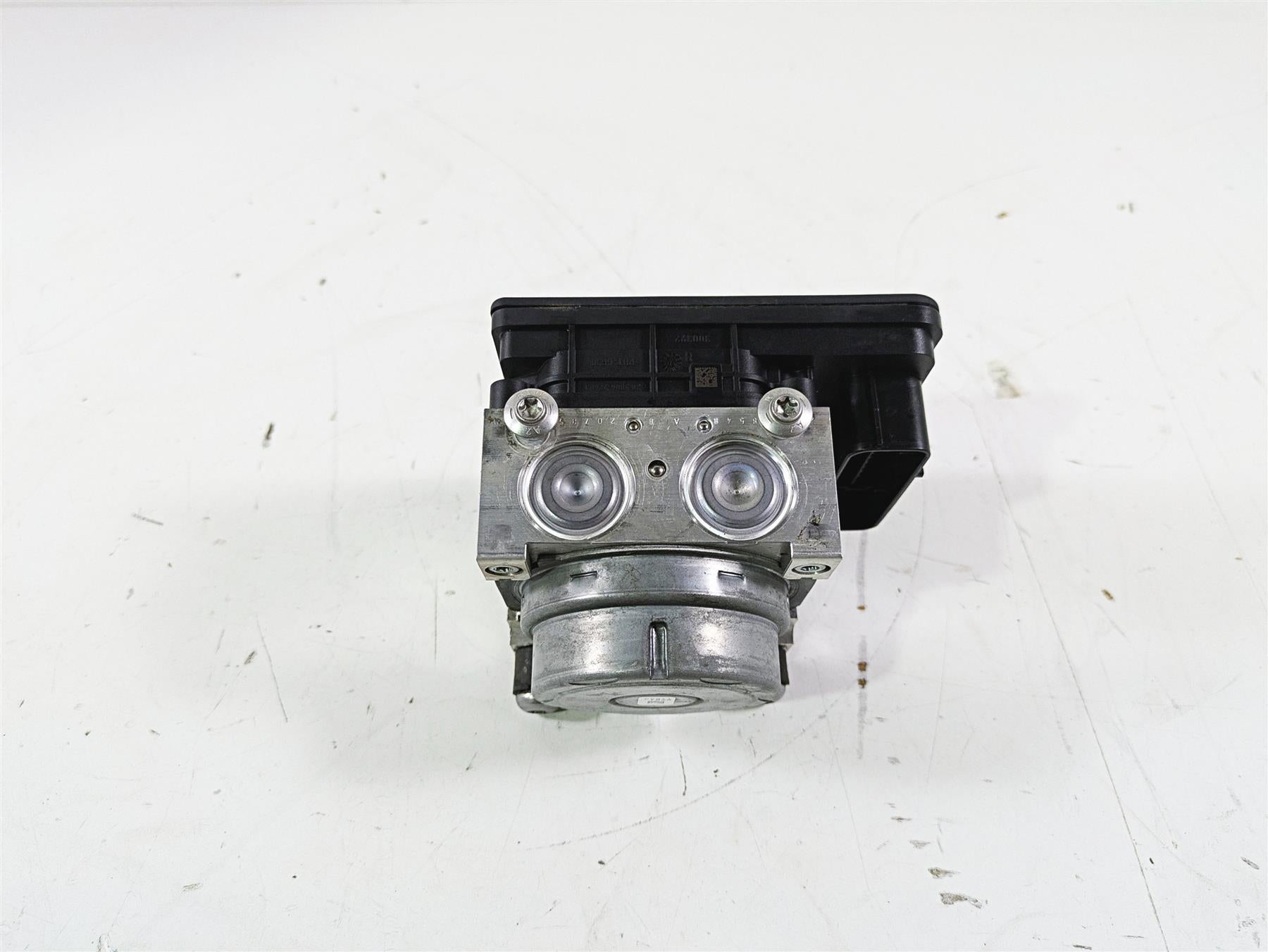 2016 BMW R1200GS GSW K50 Abs Brake Pump Module 8561704 {{ shop.shopifyCountryName }} - Mototech271