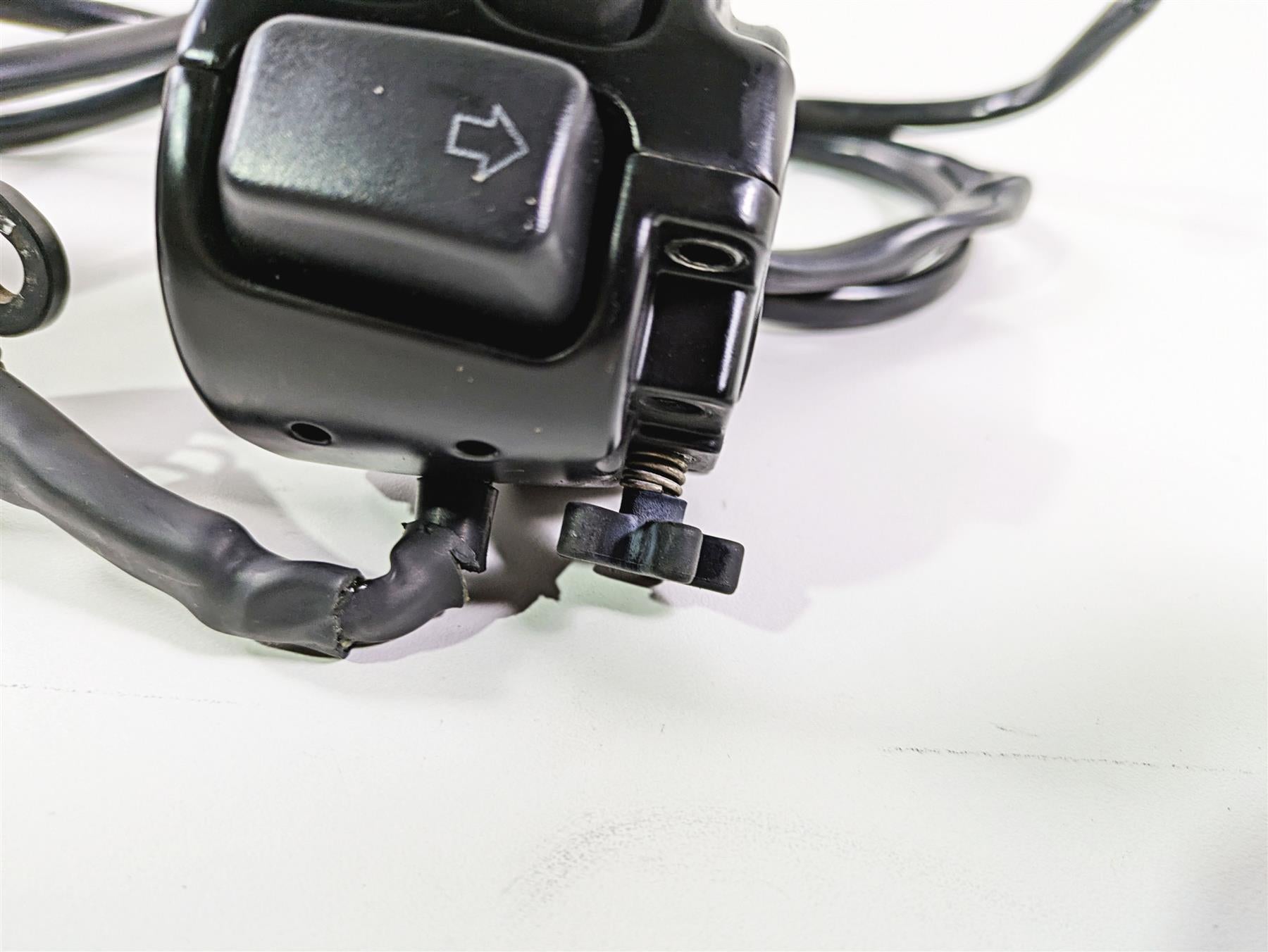 2017 Harley Dyna FXDB Street Bob Left Right Control Switch Set 71500372A {{ shop.shopifyCountryName }} - Mototech271