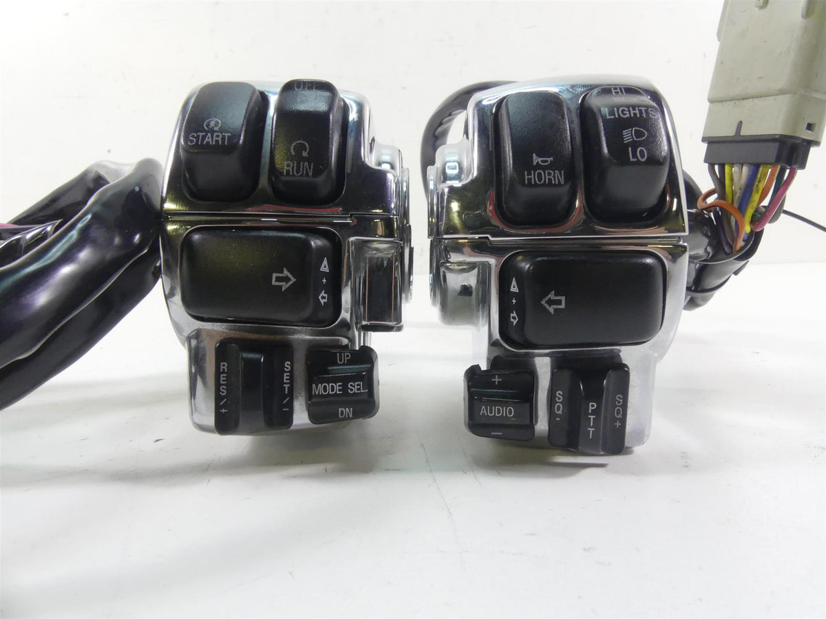2009 Harley FLHTCU SE4 CVO E-Glide Left Right Chrome Control Switch Set 56866-06 {{ shop.shopifyCountryName }} - Mototech271