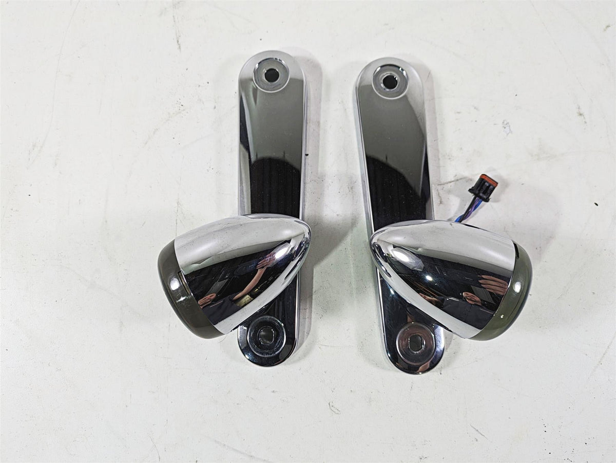 2020 Harley Touring FLHT Electra Glide Front Led Blinker & Mount Set 68000036 {{ shop.shopifyCountryName }} - Mototech271