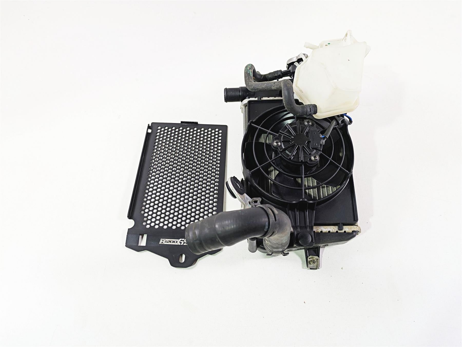 2017 BMW R1200 GS K50 Right Radiator + Reservoir Fan & Cover Set 17118546416