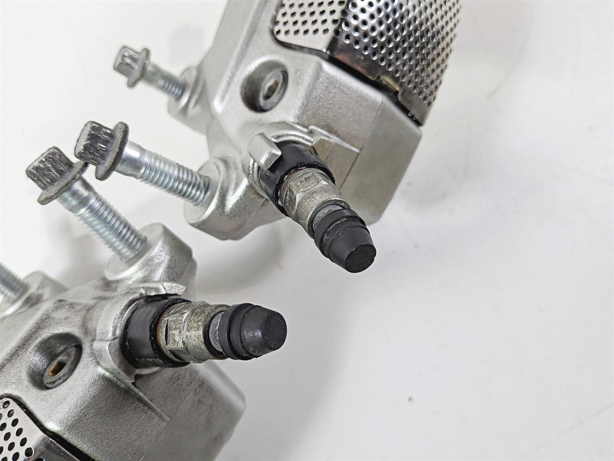2015 Harley Touring FLTRUSE CVO Road Glide Front Brake Caliper Set 42938-08-Mototech271