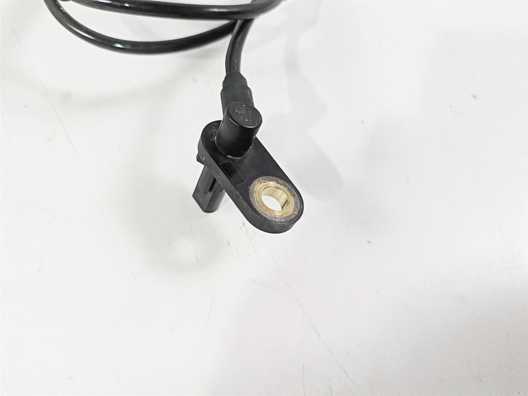 2020 Kawasaki ZX6R ZX636 Ninja Front Abs Brake Wheel Speed Sensor 21176-0737 {{ shop.shopifyCountryName }} - Mototech271