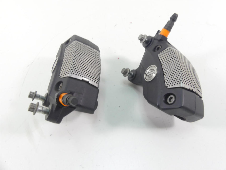 2013 Harley Touring FLHTP Electra Glide Front Brembo Brake Caliper Set 43027-08 {{ shop.shopifyCountryName }} - Mototech271