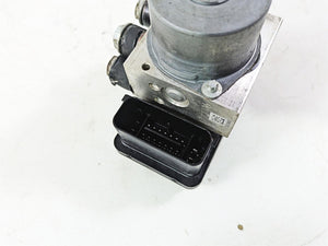 2018 Harley FXBR Softail Breakout Abs Brake Pump Unit Module 41100044B | Mototech271