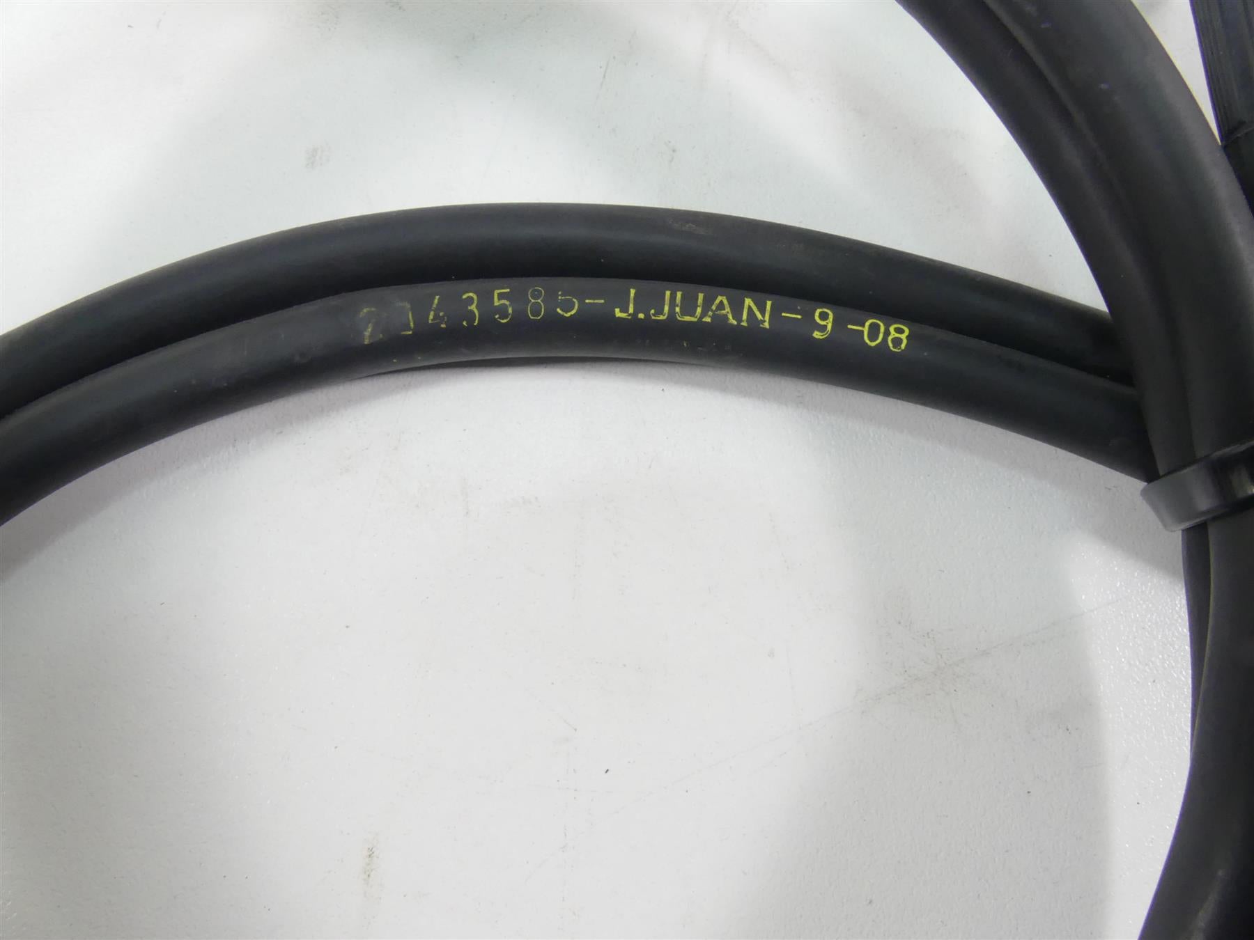 2013 Triumph Rocket 3 Touring Accelerate Throttle Cable Set T2043584 {{ shop.shopifyCountryName }} - Mototech271