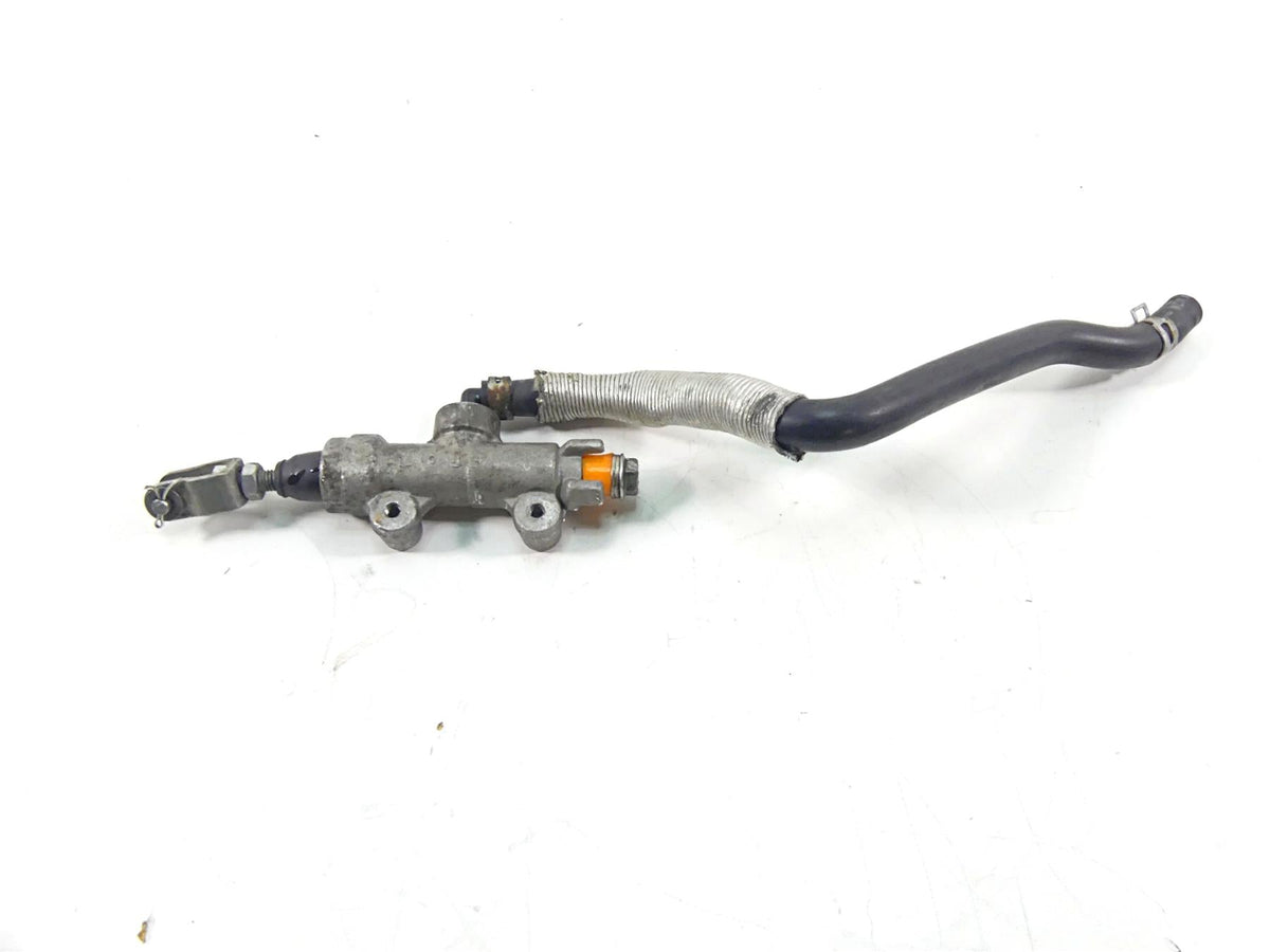 2008 Suzuki M109R VZR1800 Rear Brake Master Cylinder 69600-48G00 {{ shop.shopifyCountryName }} - Mototech271