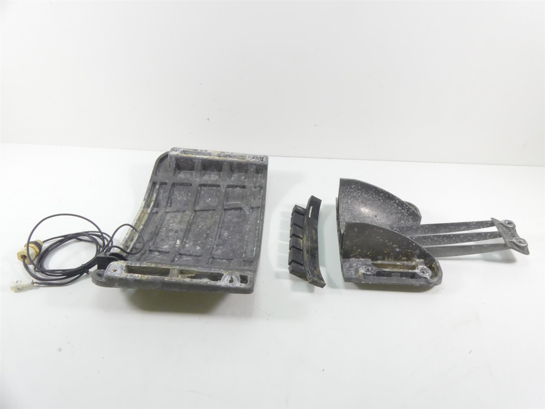 2015 Yamaha Waverunner Cruiser VX1100 Skid Plate + Speed Sensor Set F2X-U273B-00 {{ shop.shopifyCountryName }} - Mototech271