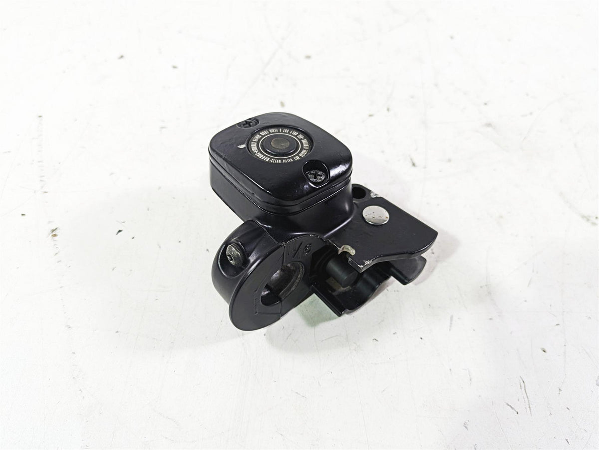 2003 Harley Touring FLHTCUI 100TH E-Glide Front Brake Master Cylinder 45013-96E {{ shop.shopifyCountryName }} - Mototech271