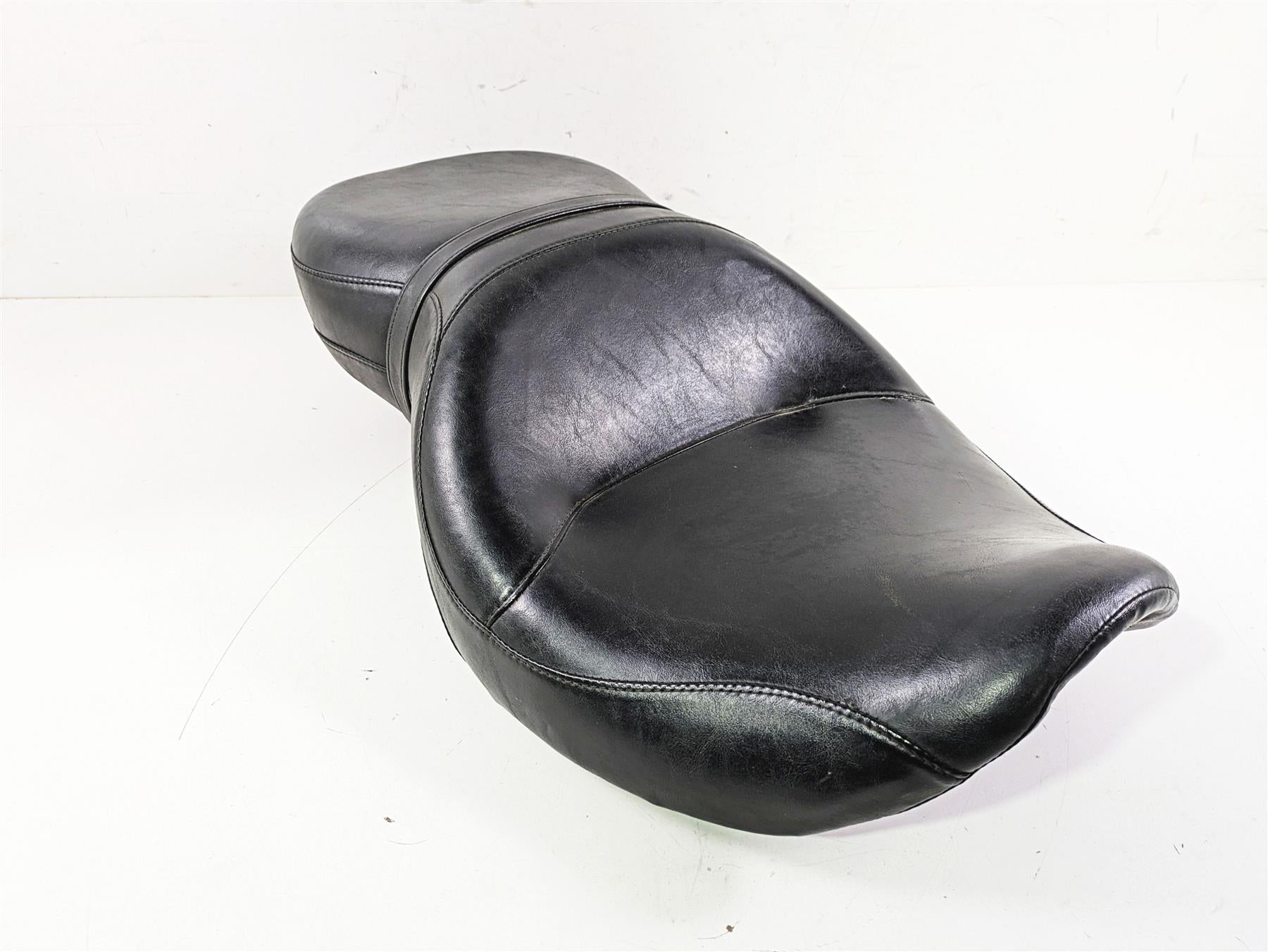 2002 Harley Dyna FXDL Low Rider Sundowner Driver Rider Seat Saddle 51540-01A {{ shop.shopifyCountryName }} - Mototech271