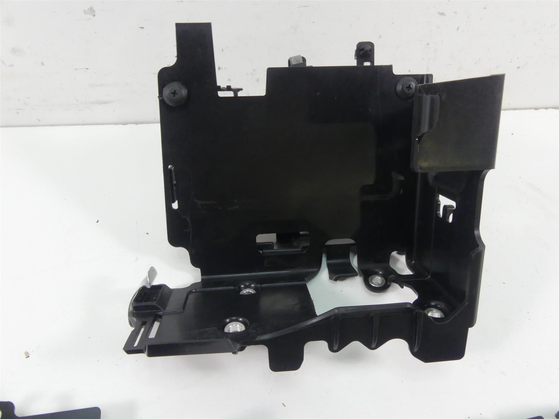 2022 Harley Softail FXBBS Street Bob Electrical Carrier Plastics Set 69201632 {{ shop.shopifyCountryName }} - Mototech271