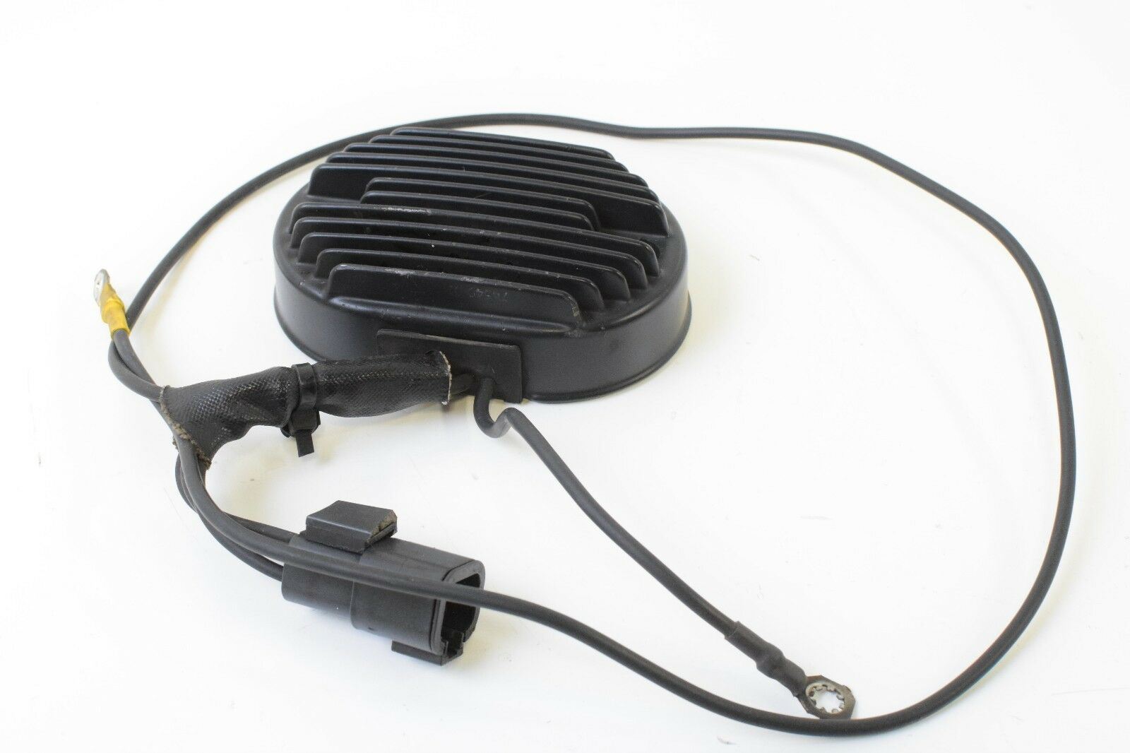 05 Harley FLSTNI Softail Deluxe Rectifier Voltage Regulator 74540-01 {{ shop.shopifyCountryName }} - Mototech271