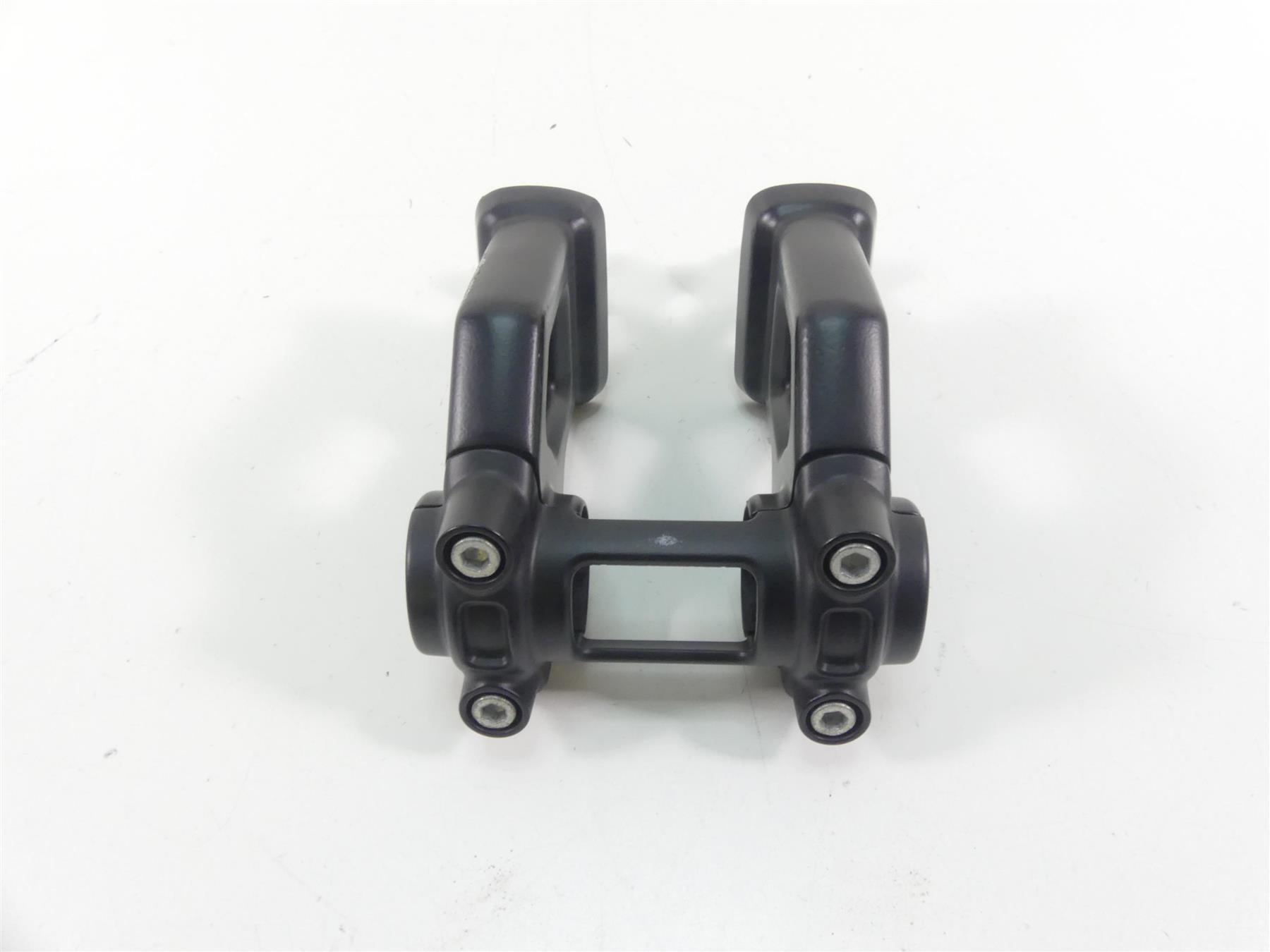 2018 Harley Softail FXFB Fat Bob Handlebar Riser Holder Clamp Set 1.5