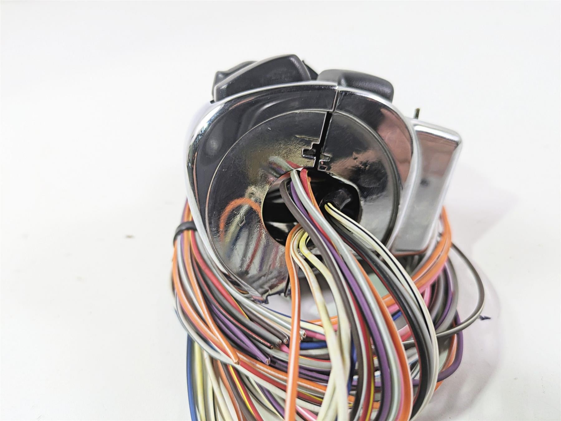 2010 Harley Touring FLHXSE CVO Street Glide Right Hand Control Switch 71684-06A {{ shop.shopifyCountryName }} - Mototech271