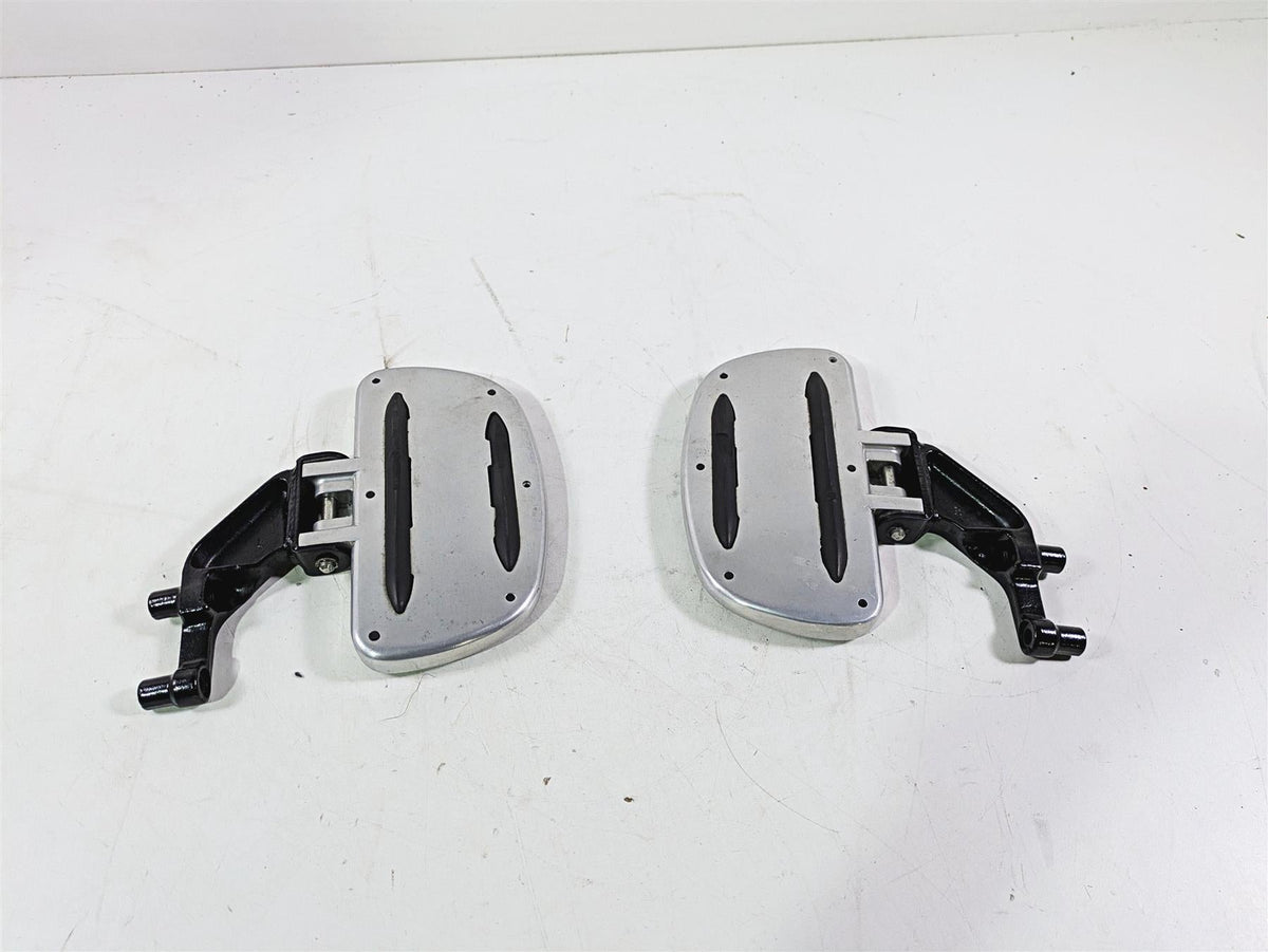 2008 Yamaha XVZ1300 Royal Star Rear Passenger Floorboard Set 4XY-27440-00-00 {{ shop.shopifyCountryName }} - Mototech271