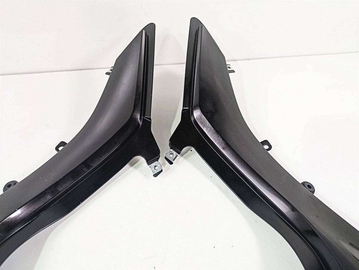2016 BMW R1200RT K52 Tail Side Cover Fairing Set 46638533567 46638533568 {{ shop.shopifyCountryName }} - Mototech271