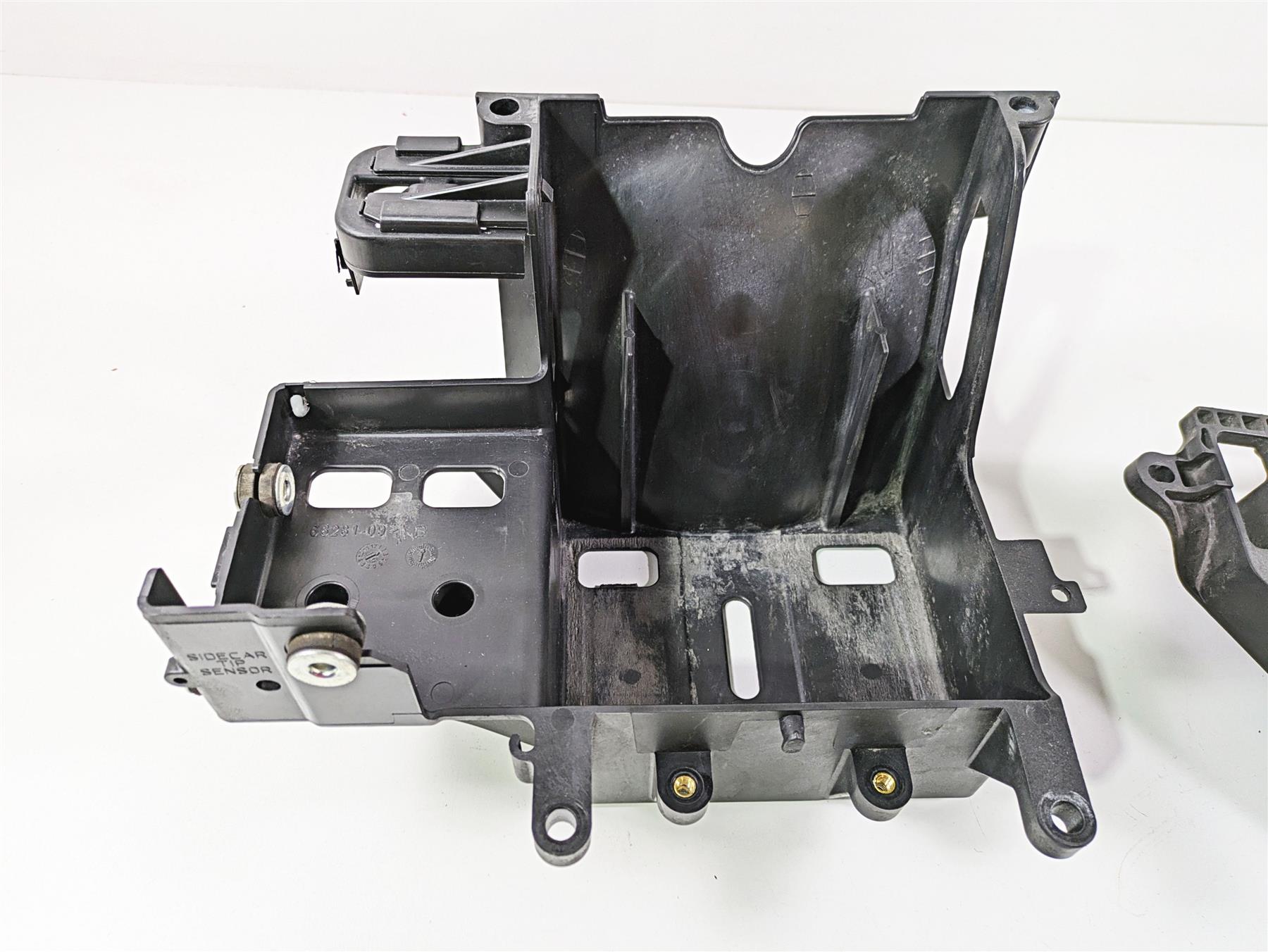 2010 Harley Touring FLHTK Electra Glide Battery Tray Electrical Set 66281-09B {{ shop.shopifyCountryName }} - Mototech271
