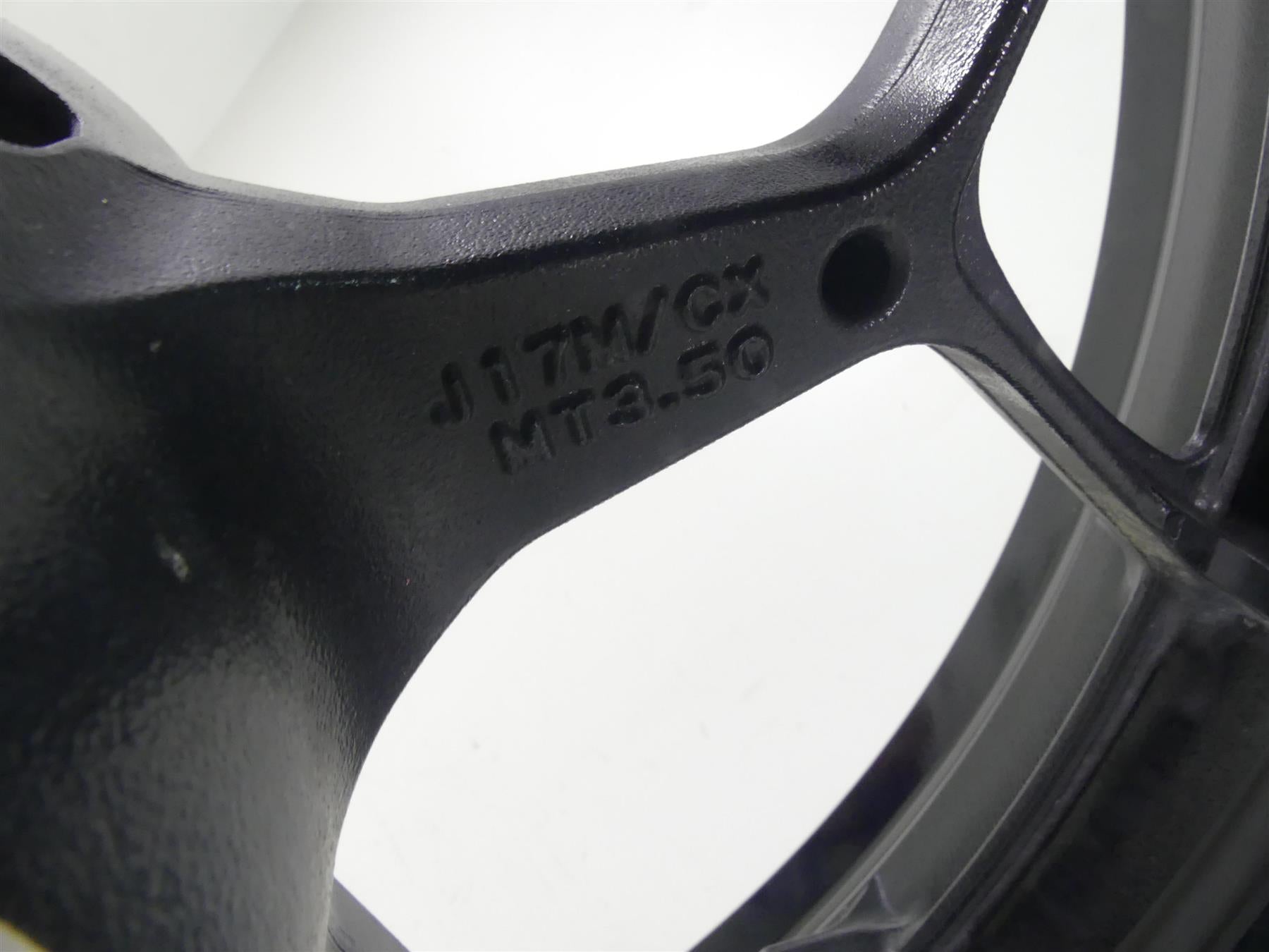 2021 Kawasaki ZX1400 ZX14R Ninja Straight Front 17x3.5 Wheel Rim 41073-0730-18F {{ shop.shopifyCountryName }} - Mototech271