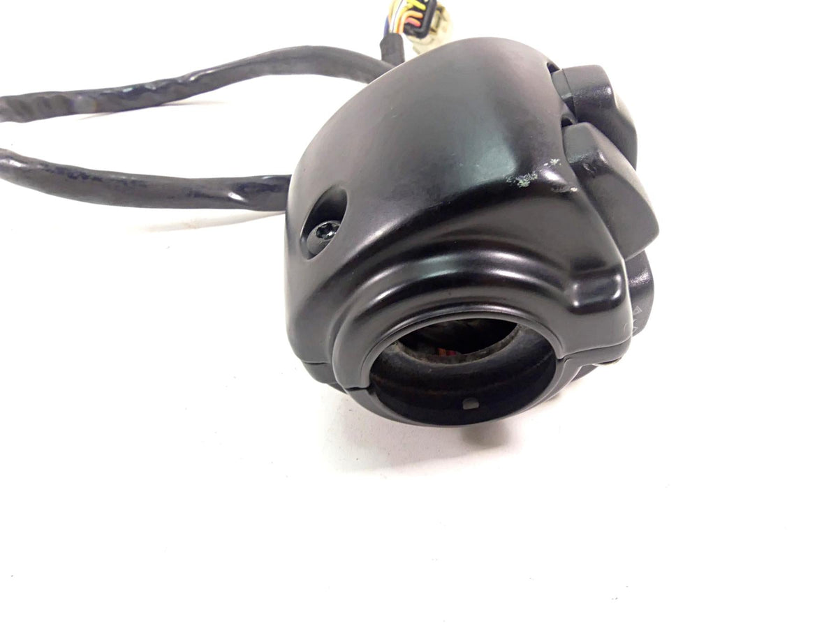 2015 Harley Davidson VRSCDX Night Rod Sp Left Hand Control Switch 71682-06A {{ shop.shopifyCountryName }} - Mototech271