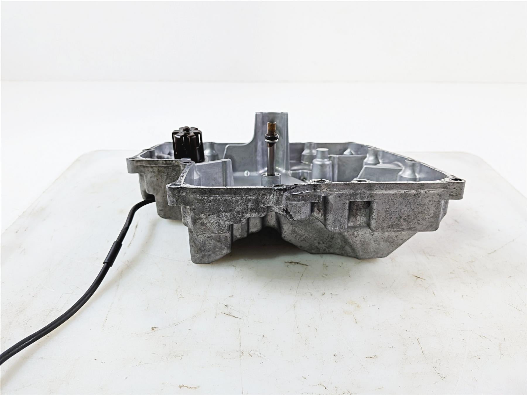 2008 Yamaha YZF R1 RN19 Bottom Motor Cover Oil Pan 4C8-13417-00-00 4C8-13400-00 {{ shop.shopifyCountryName }} - Mototech271