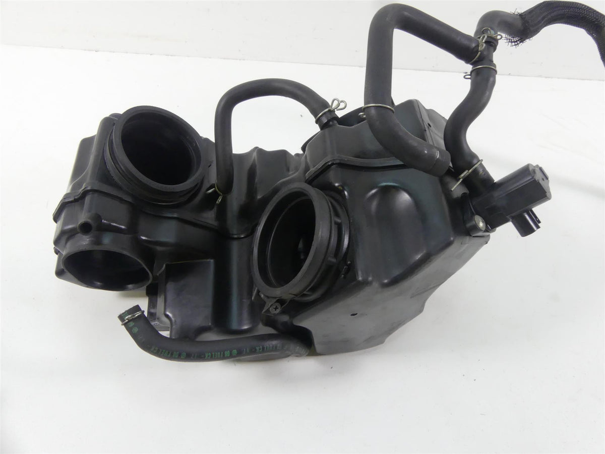 2007 Suzuki M109R VZR1800 Boulevard Center Air Cleaner Filter Box 13710-48G10 {{ shop.shopifyCountryName }} - Mototech271