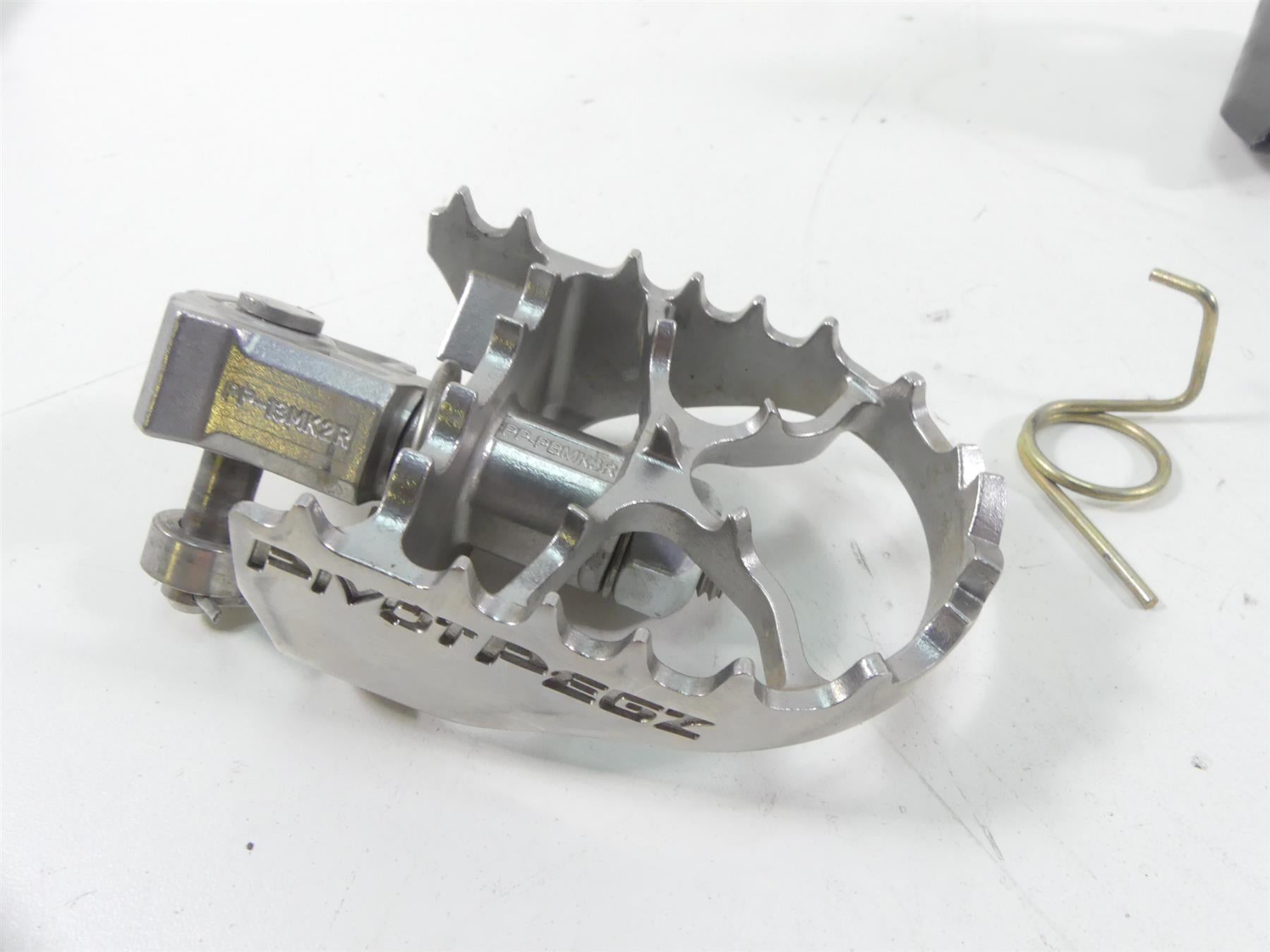 2017 BMW F800GS K72 Front Pivotpegz Footpeg Foot Peg Set PP-13MK2R PP-PBMK3R {{ shop.shopifyCountryName }} - Mototech271