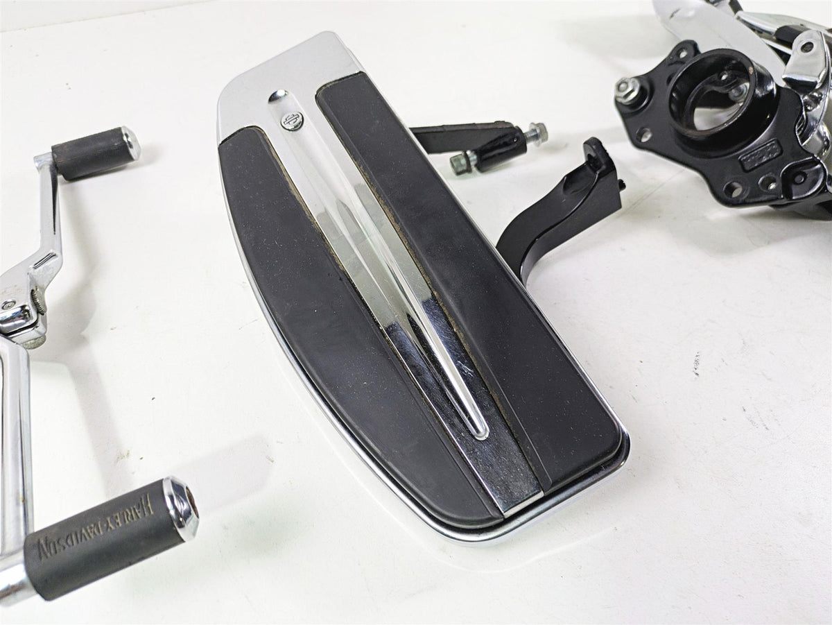 2015 Harley Touring FLHTKL Electra Glide Slipstream Floor Board Pedal & Shifter {{ shop.shopifyCountryName }} - Mototech271