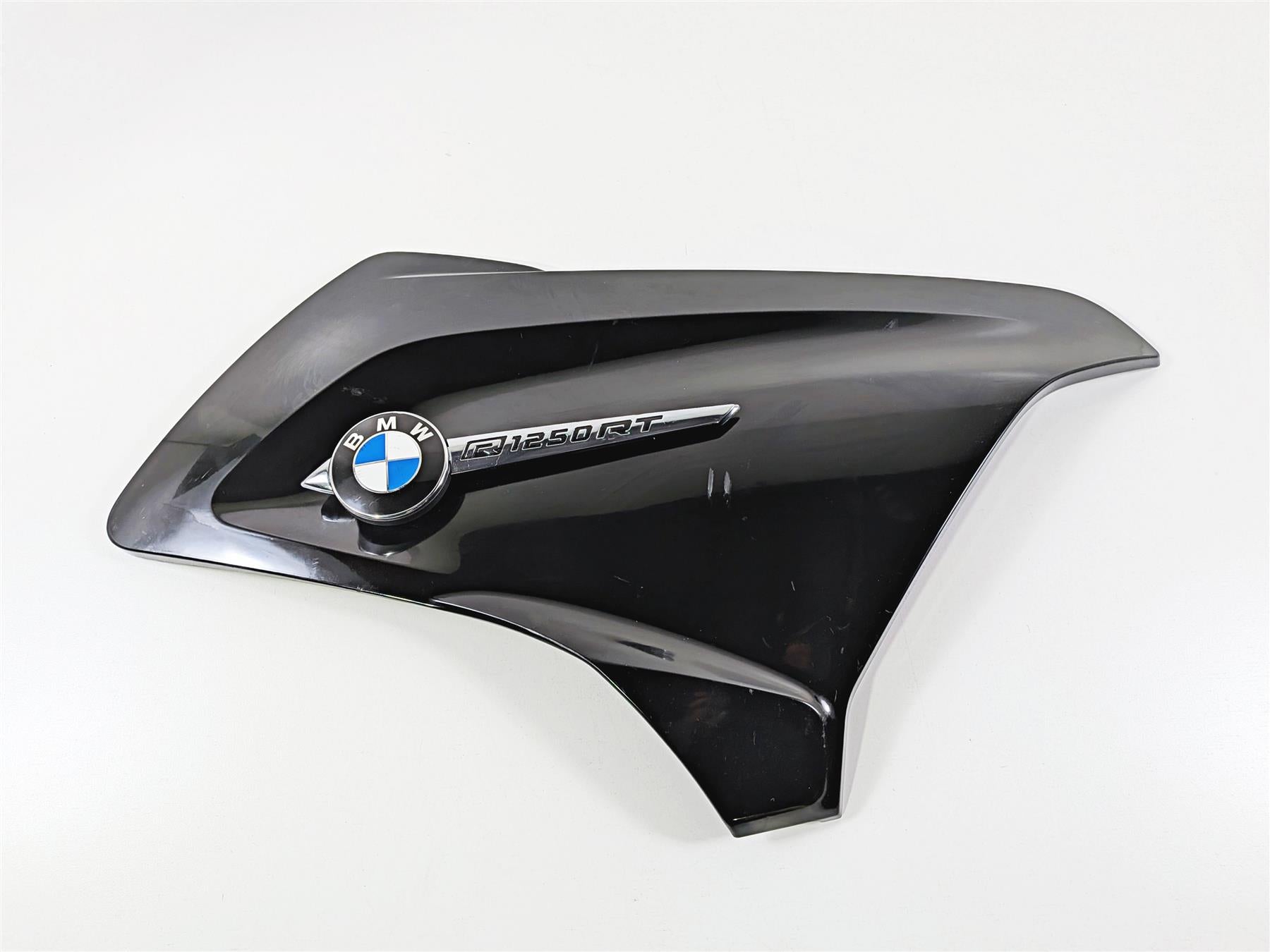 2023 BMW R1250RT RTP K52 Right Emblem Side Cover Fairings Set 540J 46638566228 {{ shop.shopifyCountryName }} - Mototech271