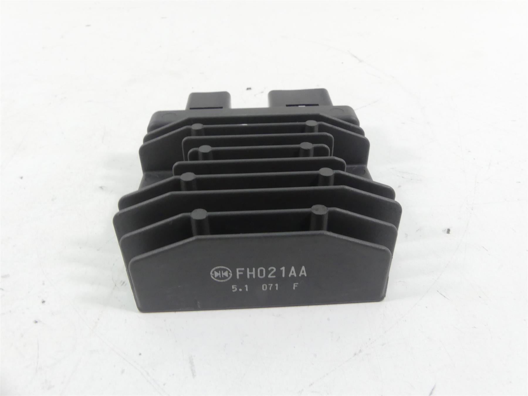 2015 Honda CBR1000 RR SC59 Rectifier Voltage Regulator 31600-MJJ-D31 FH021AA {{ shop.shopifyCountryName }} - Mototech271
