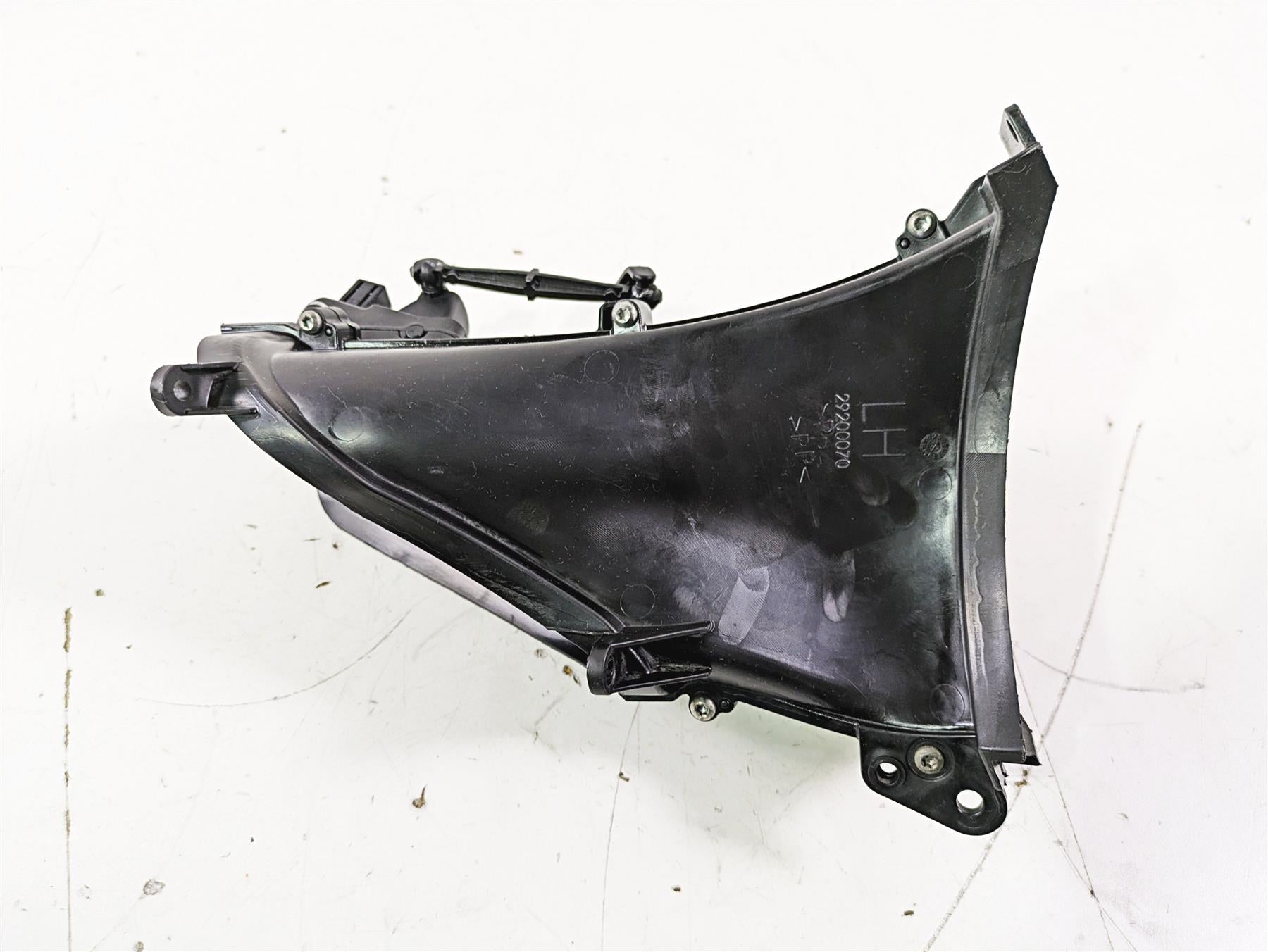 2016 Harley Touring FLTRX Road Glide Left Air Duct Vent Part 29200070 {{ shop.shopifyCountryName }} - Mototech271