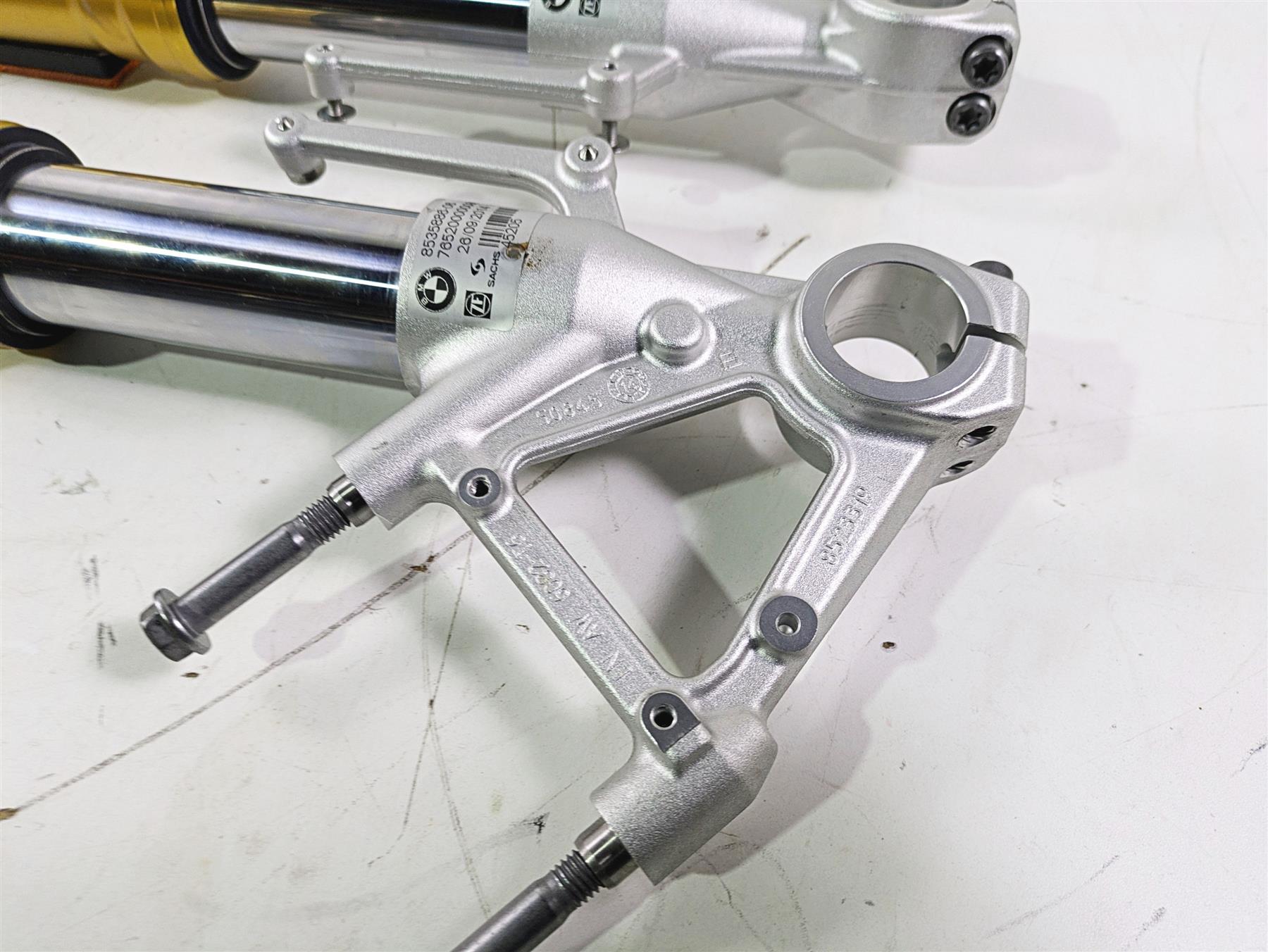 2015 BMW R nineT K21 Straight Sachs Front Fork Leg Set 591 Mi Only 31428535887 {{ shop.shopifyCountryName }} - Mototech271
